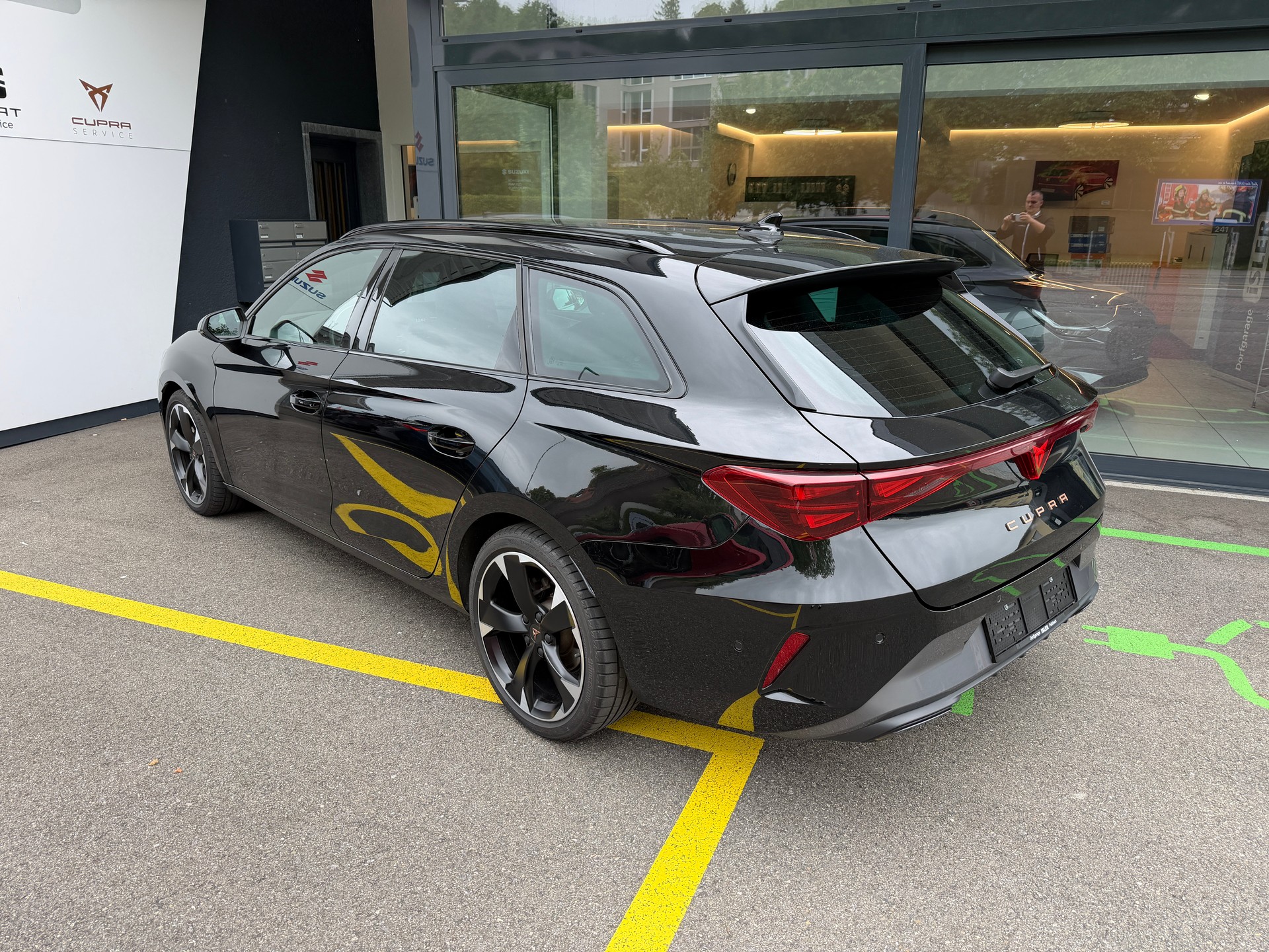 CUPRA LEON ST 1.5 eTSI DSG-image-3