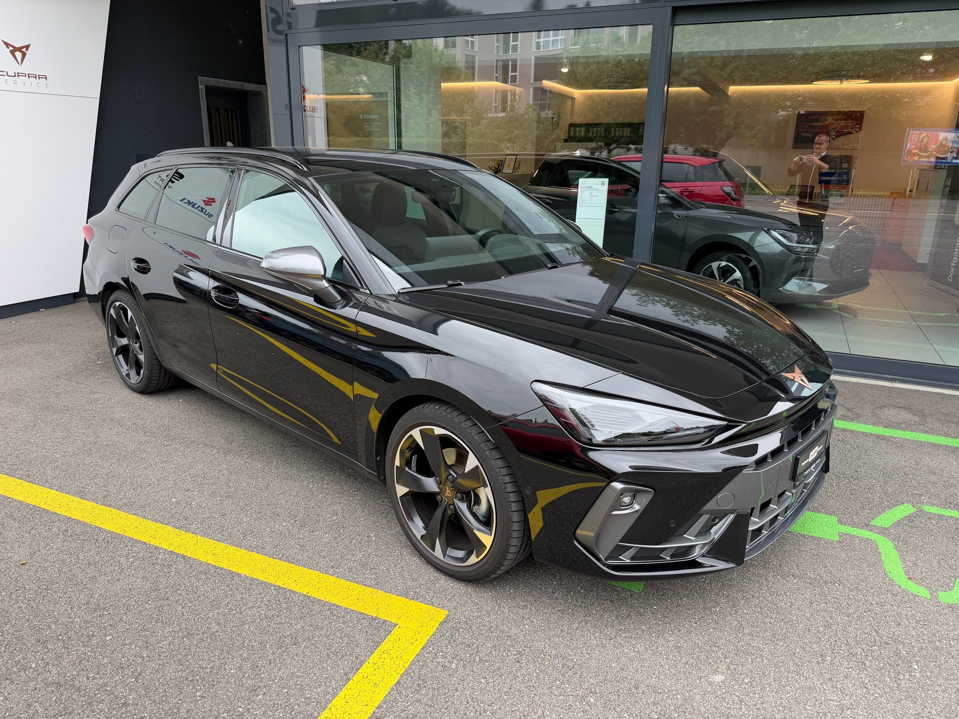 CUPRA LEON ST 1.5 eTSI DSG-image-0