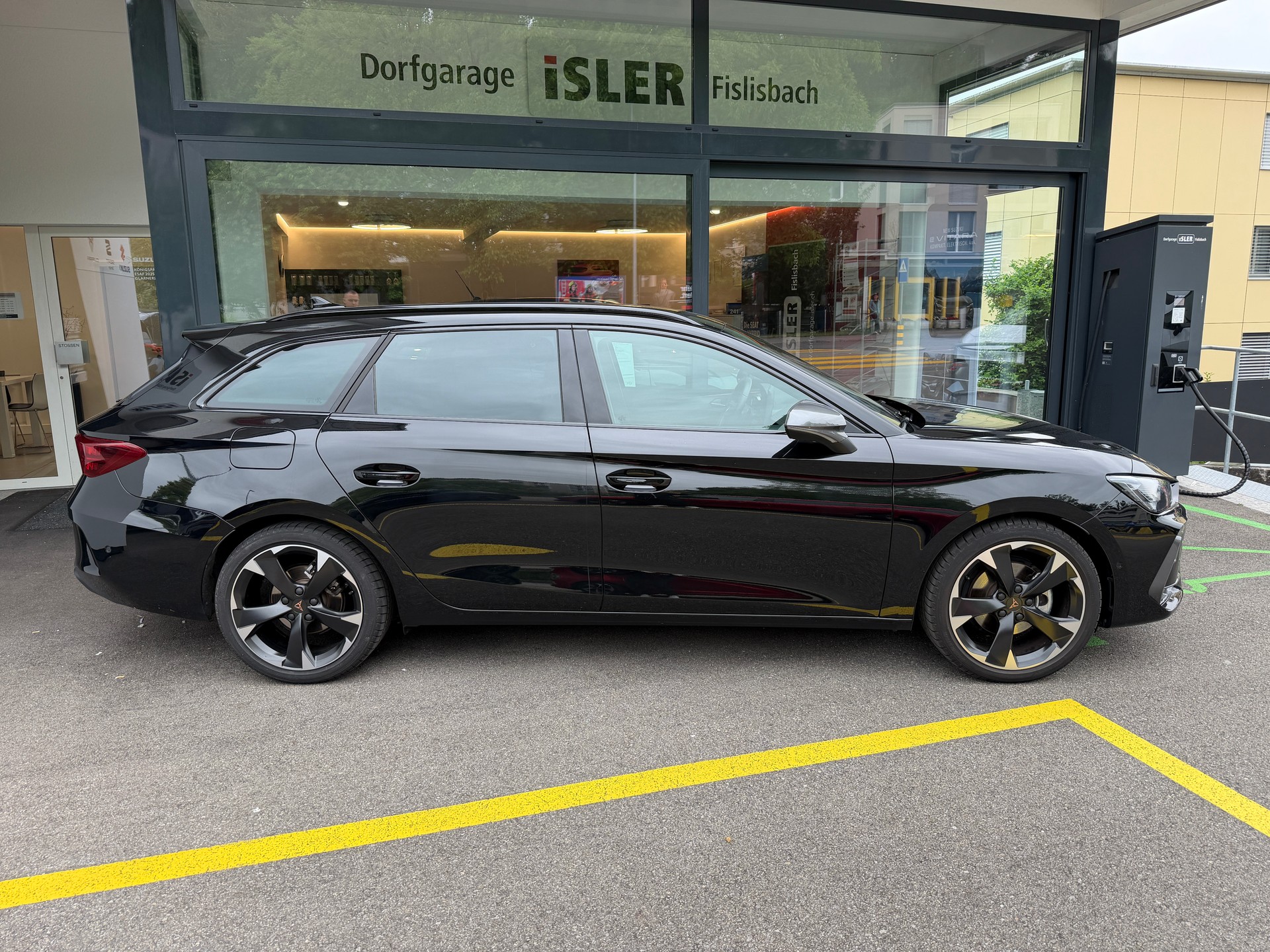 CUPRA LEON ST 1.5 eTSI DSG-image-1