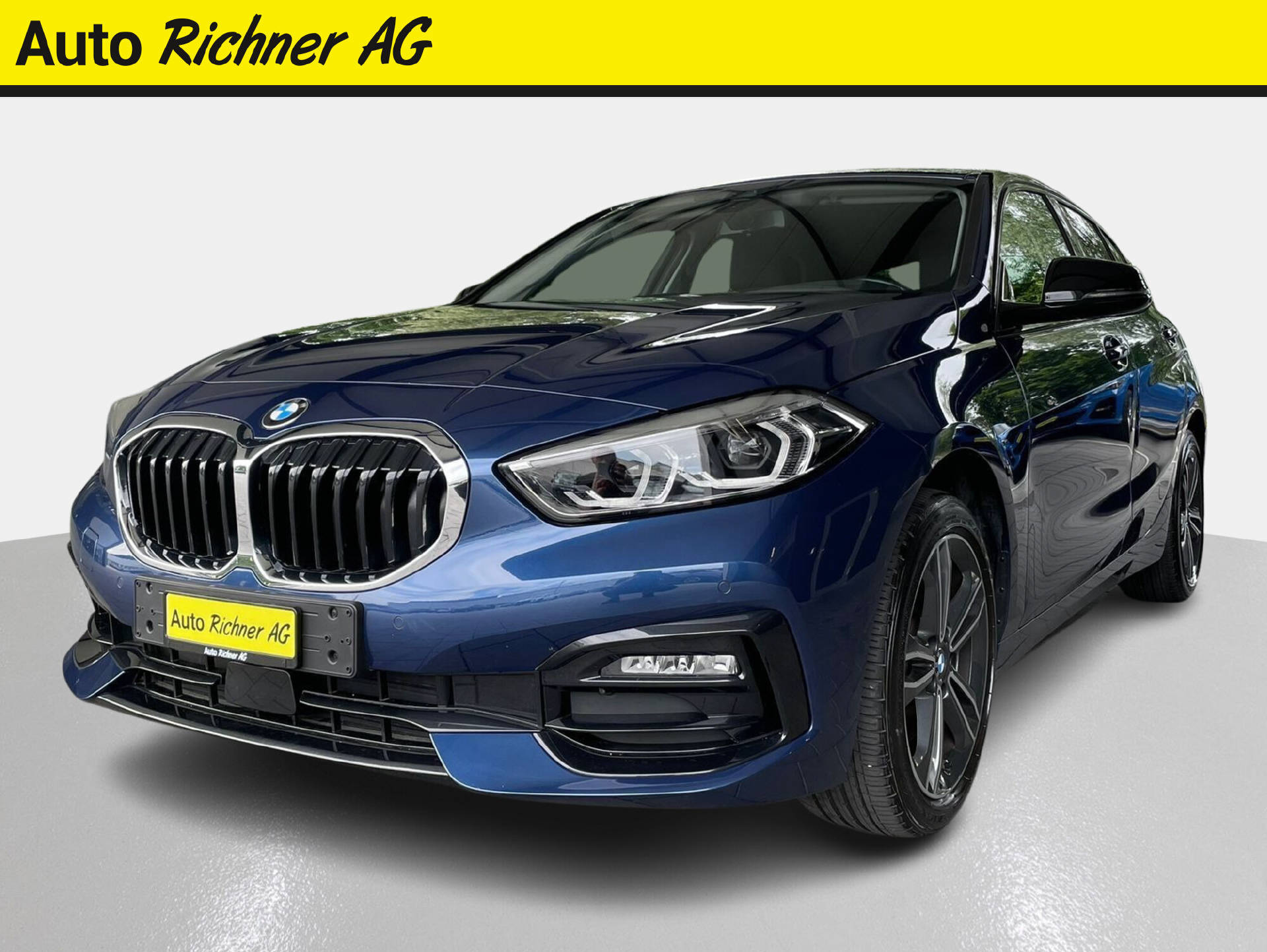 BMW 118i-image-1