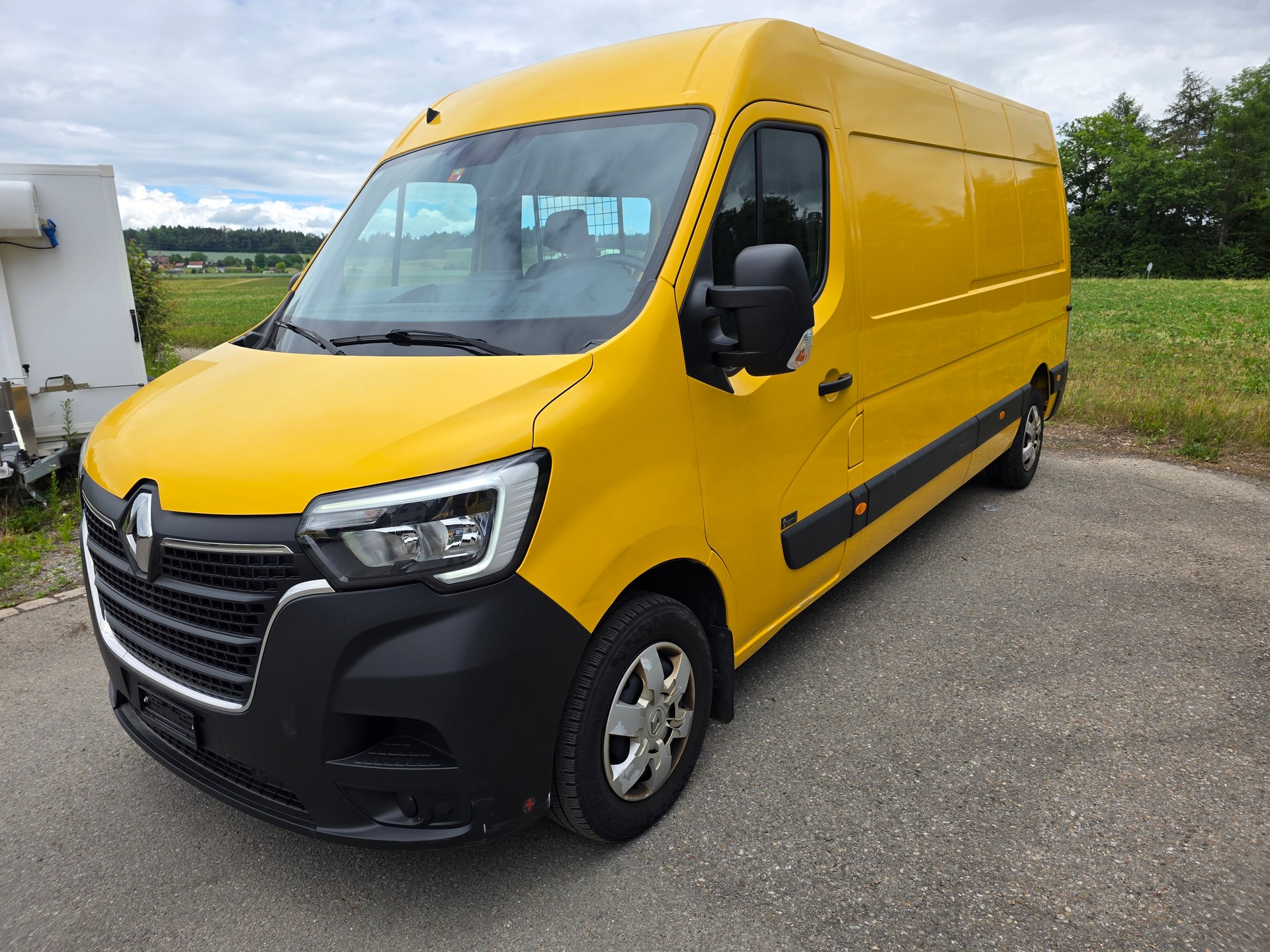 RENAULT Master T35 2.3dCi 135 L3H2-image-1