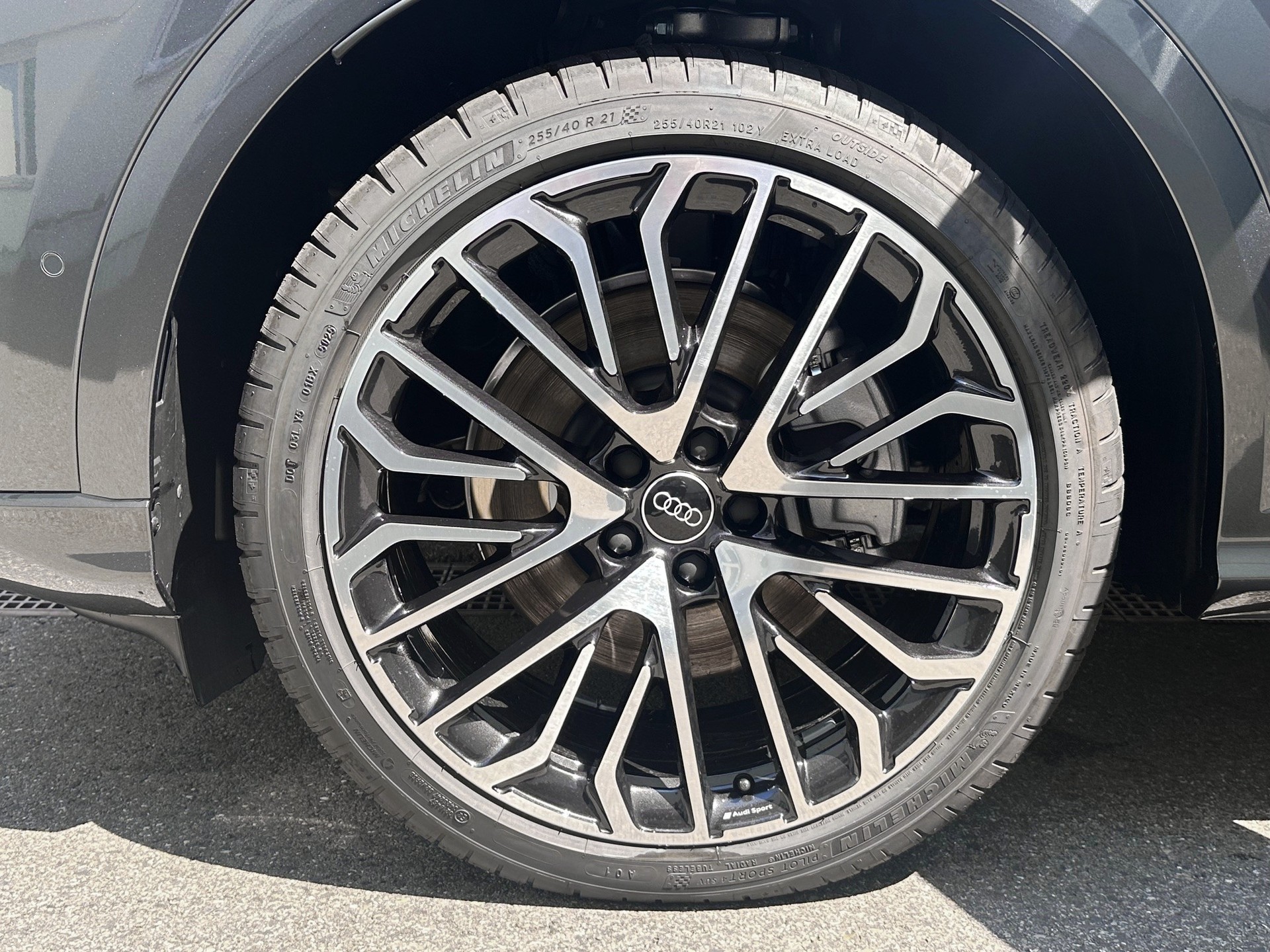 AUDI Q5 Sportback TDI quattro 220 kW S-tronic-image-15