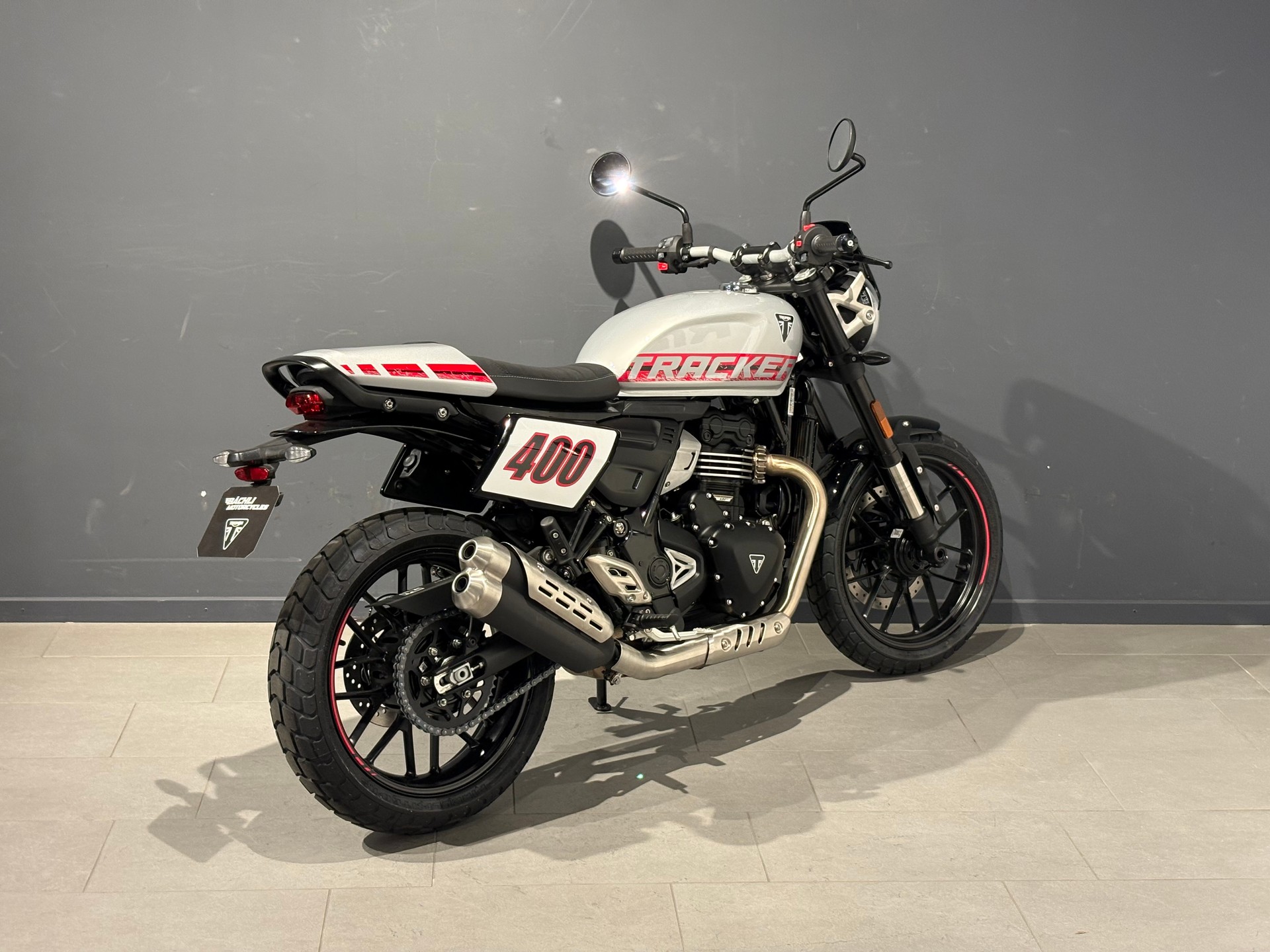 TRIUMPH Tracker 400-image-4