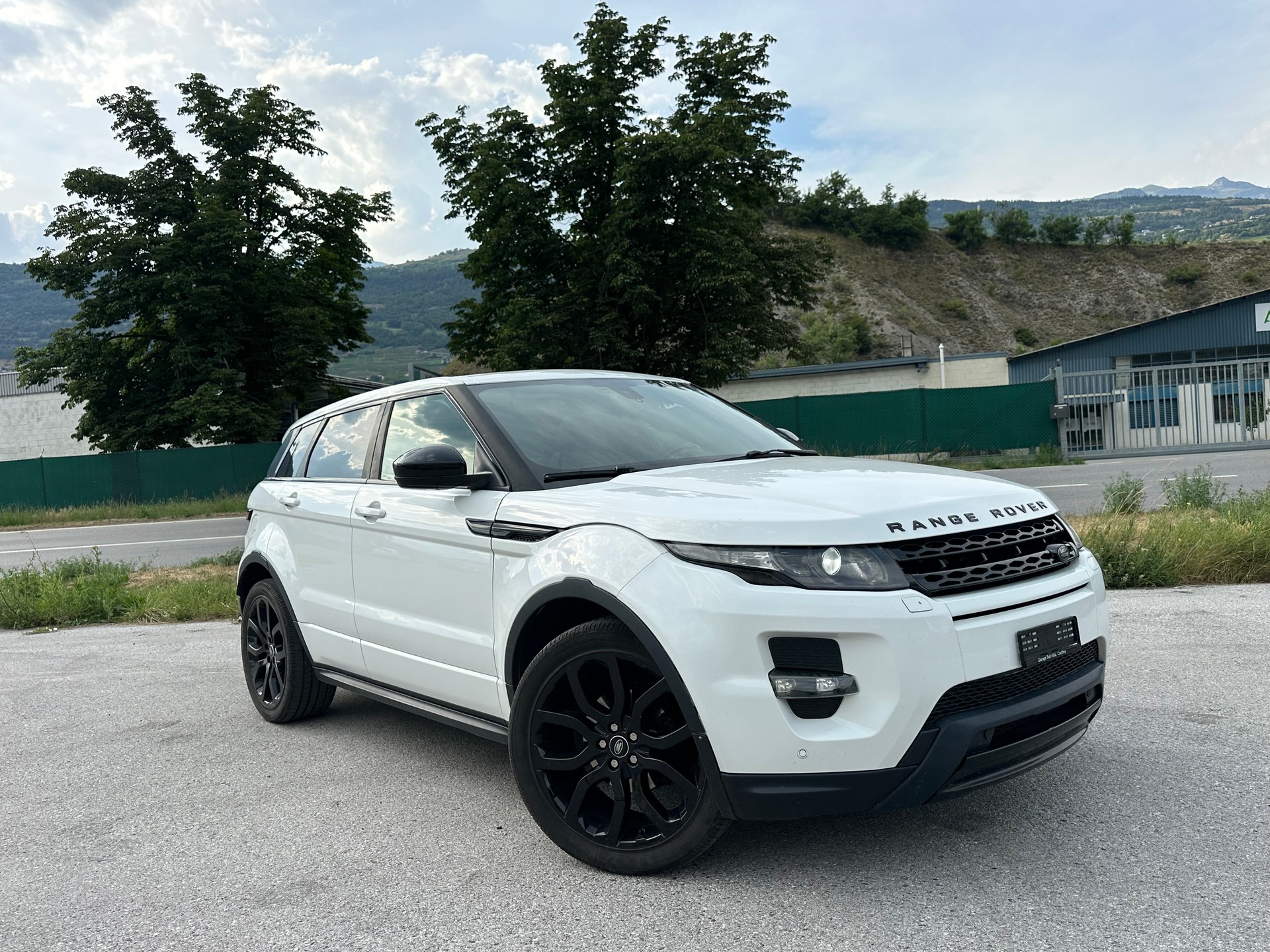 LAND ROVER Range Rover Evoque 2.0 Si4 Dynamic AT9-image-0