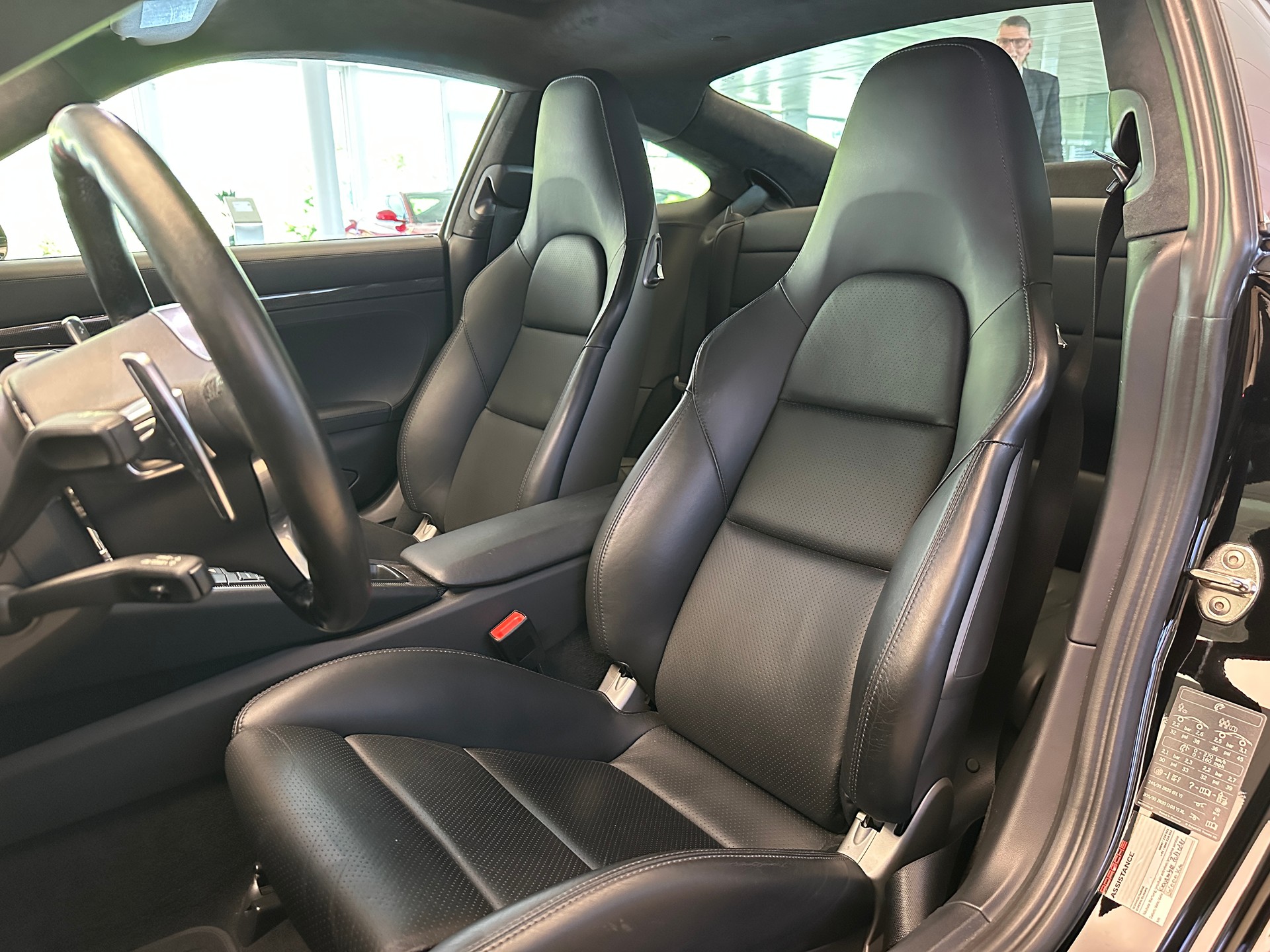 PORSCHE 911 Carrera 4 GTS PDK-image-12