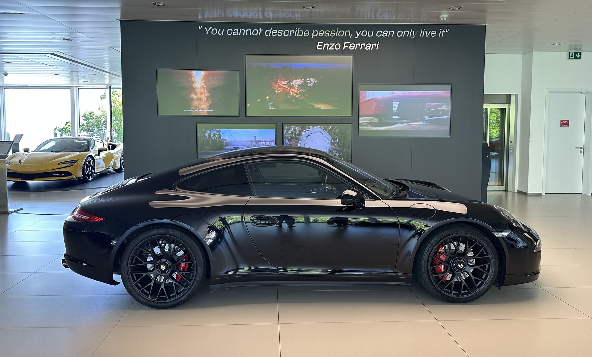 PORSCHE 911 Carrera 4 GTS PDK-image-3