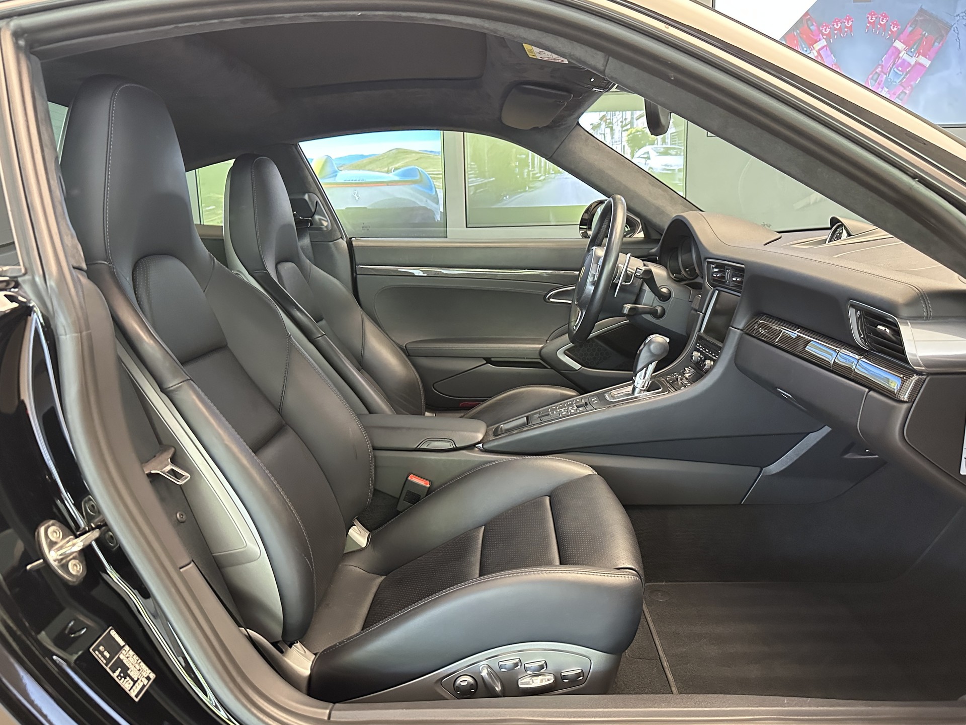 PORSCHE 911 Carrera 4 GTS PDK-image-8