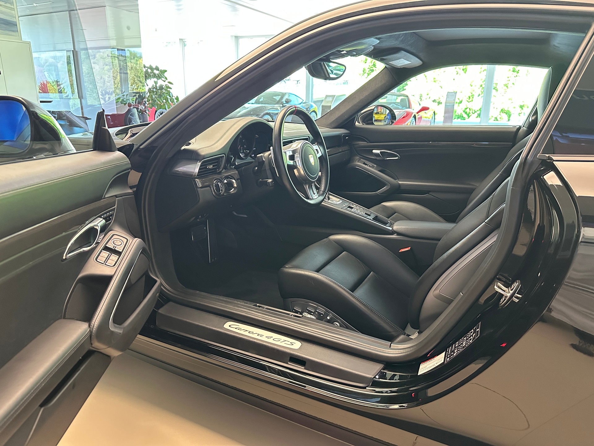 PORSCHE 911 Carrera 4 GTS PDK-image-10
