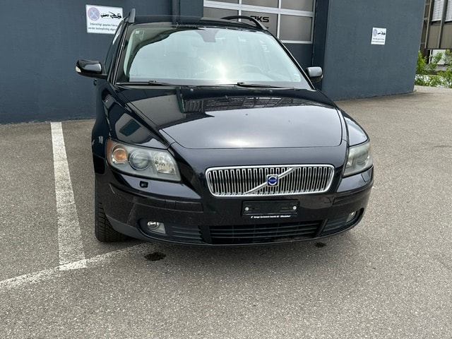 VOLVO V50 T5 AWD Momentum-image-6