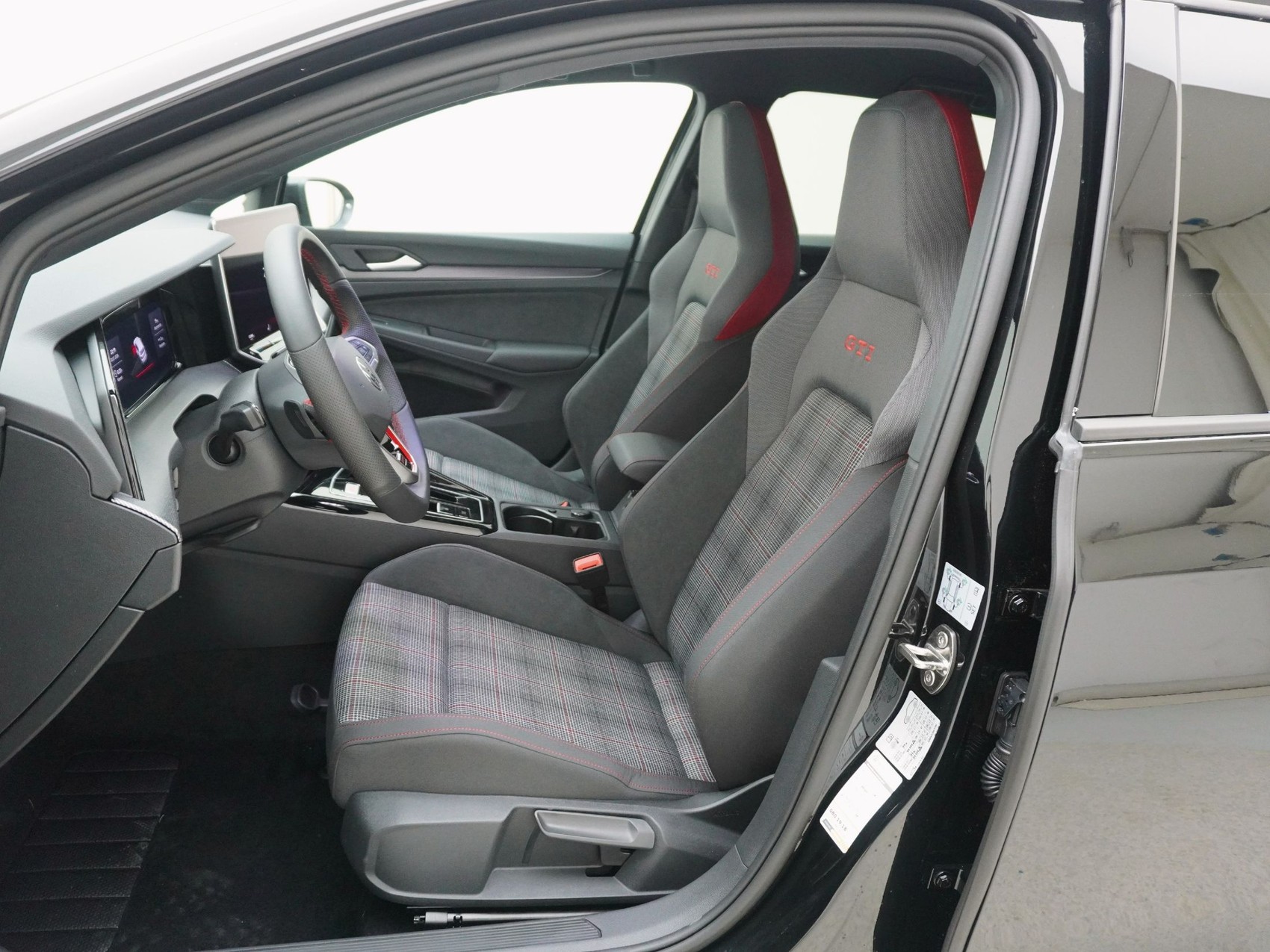 VW Golf VIII 2.0 TSI GTI DSG-image-11