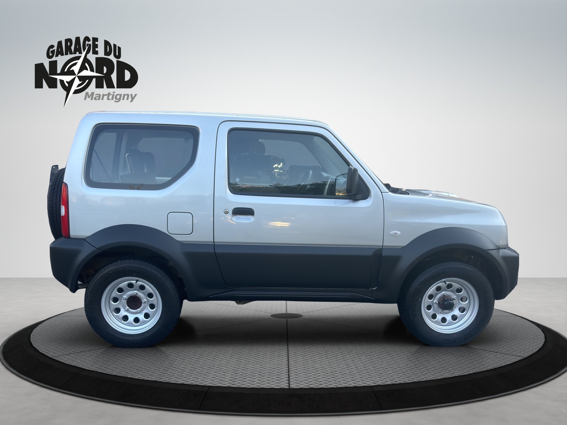 SUZUKI Jimny 1.3 16V 45 KM/H-image-6