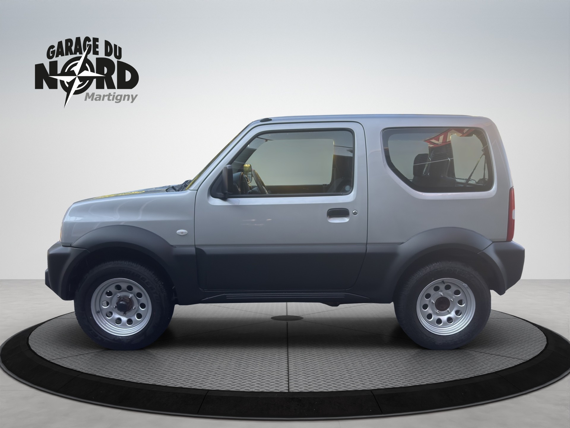 SUZUKI Jimny 1.3 16V 45 KM/H-image-2
