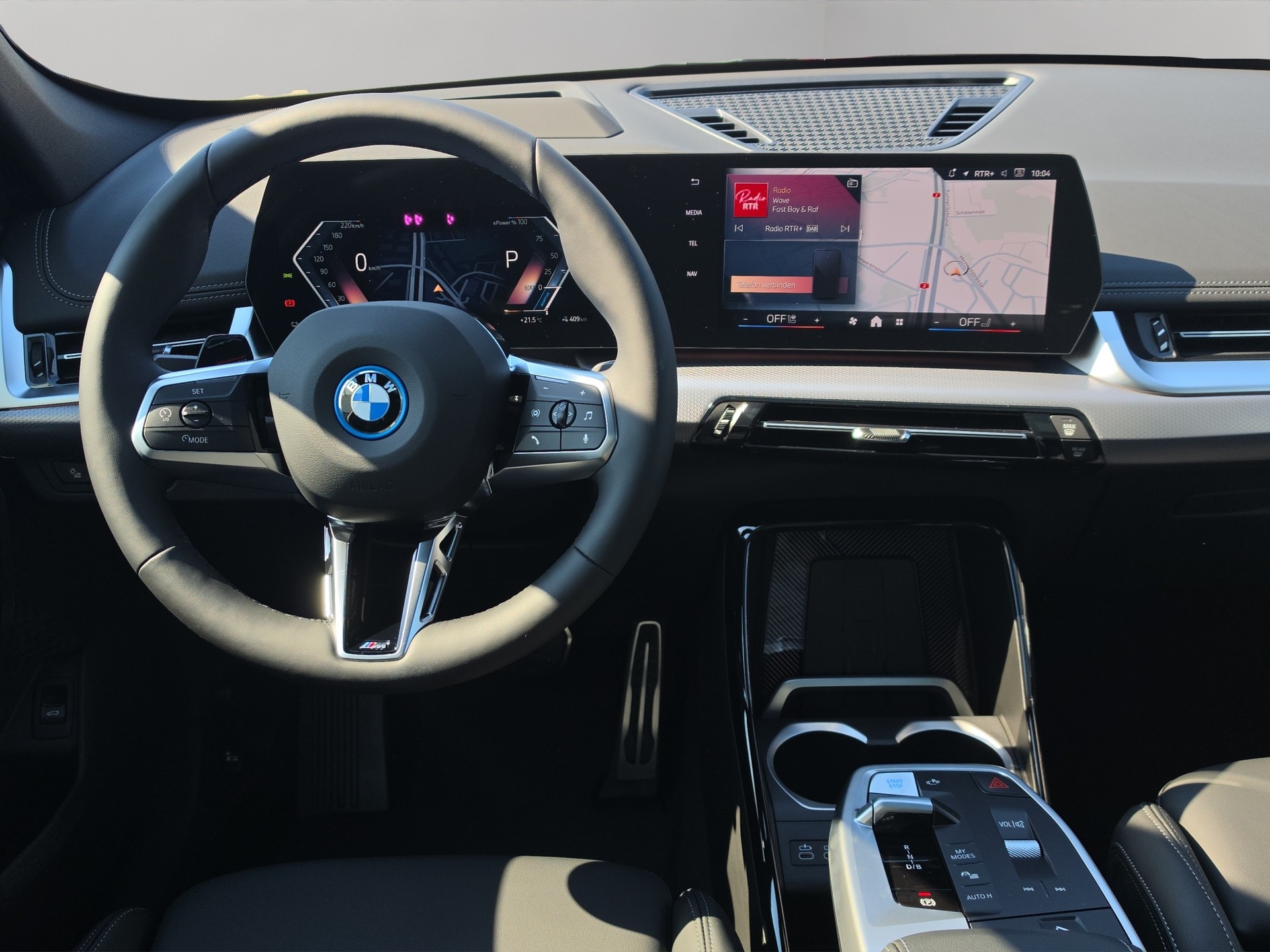 BMW iX1 xDrive 30 M Sport-image-15