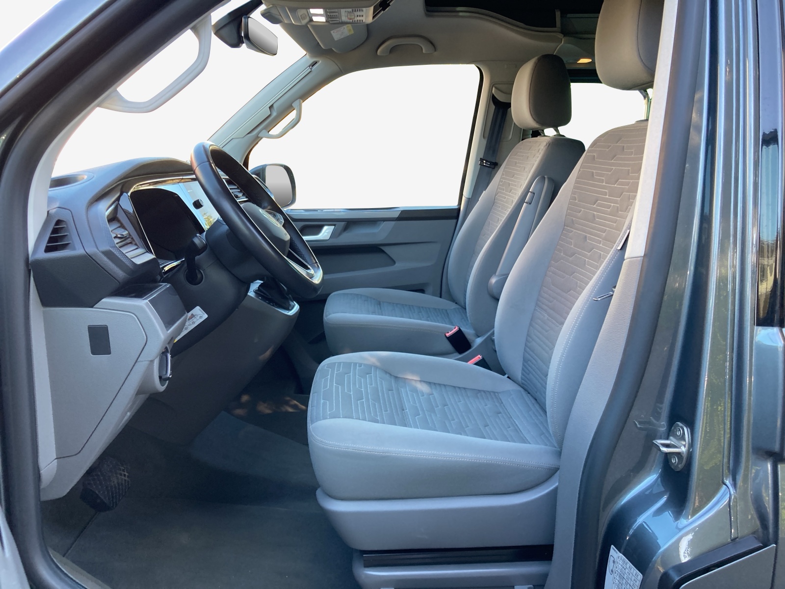 VW T6.1 California 2.0 TDI Ocean Liberty DSG-image-7