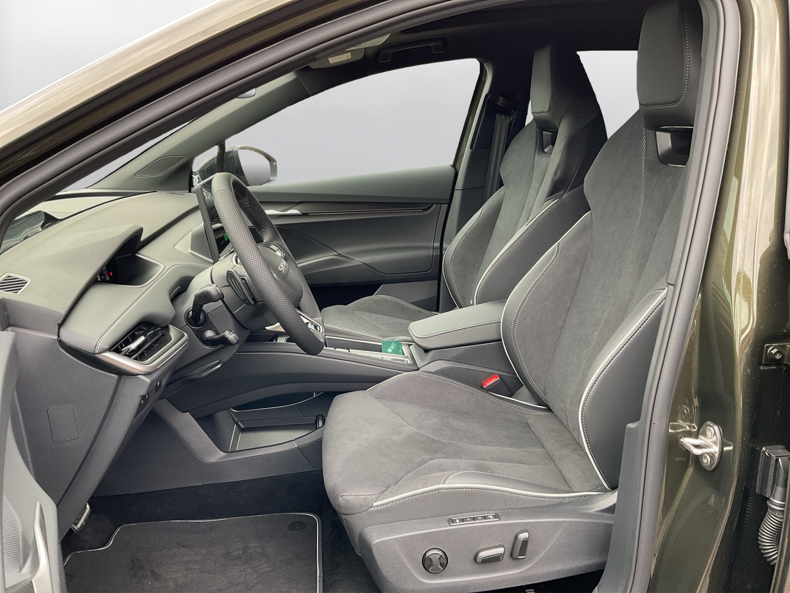SKODA Enyaq 85x Sportline 4x4-image-9