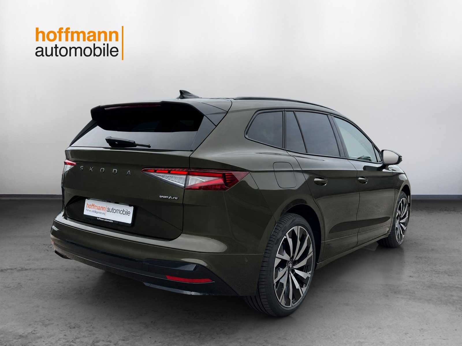 SKODA Enyaq 85x Sportline 4x4-showroom-element-3