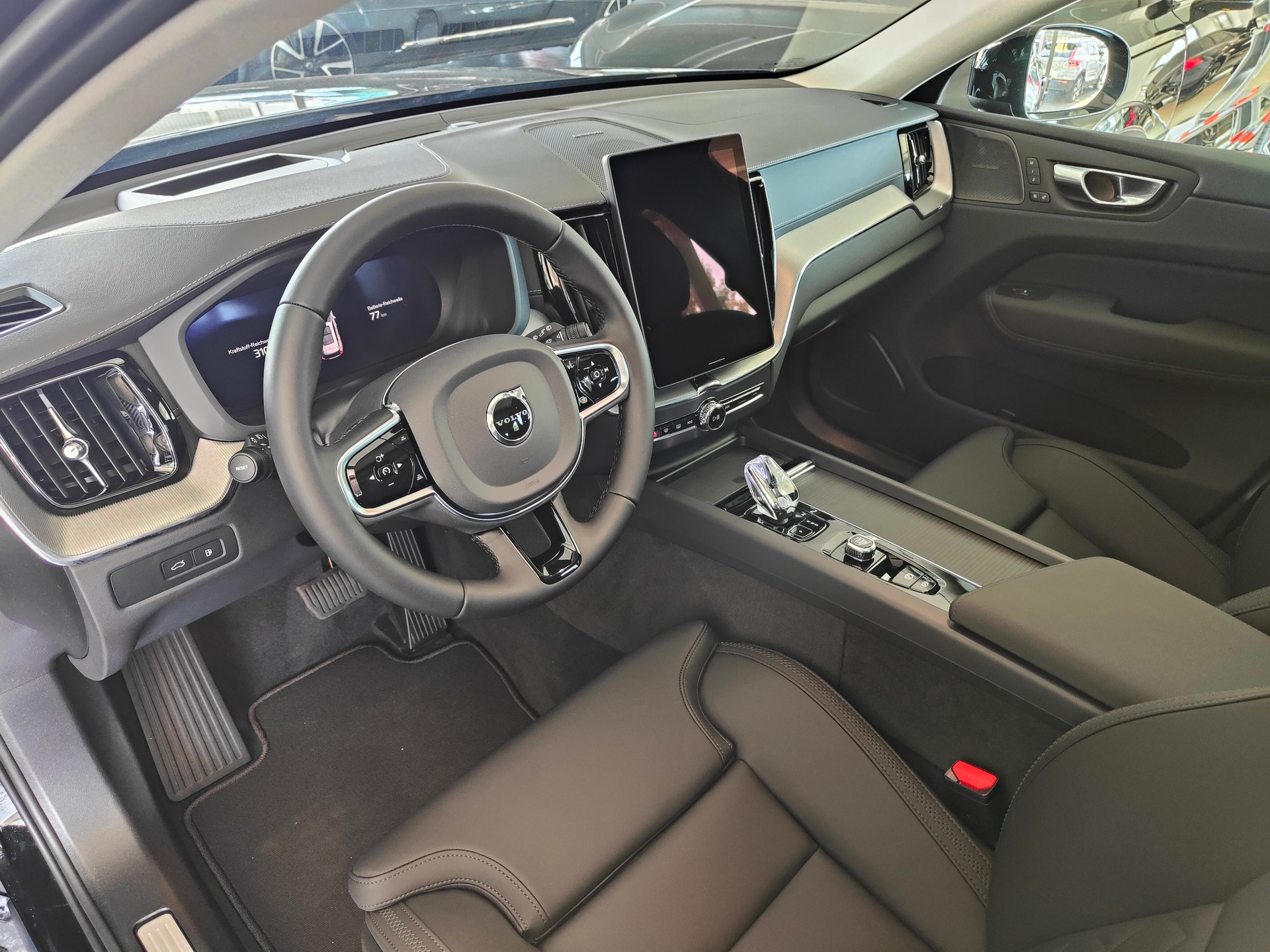 VOLVO XC60 T8 eAWD PluginHybrid Ultra Dark Geartronic-image-10