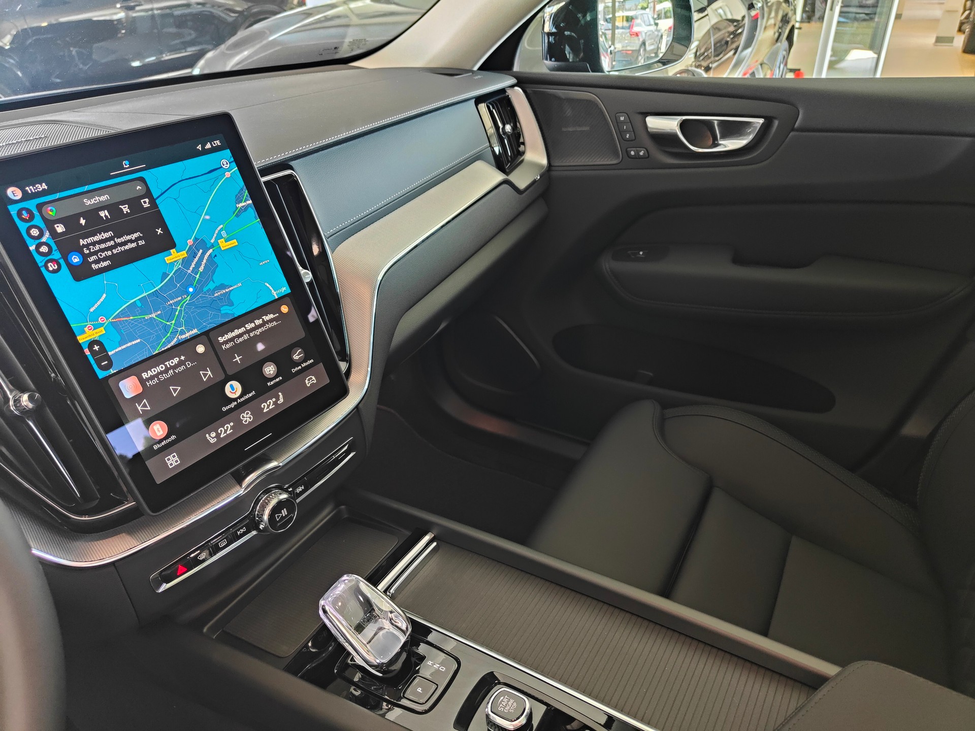 VOLVO XC60 T8 eAWD PluginHybrid Ultra Dark Geartronic-image-13