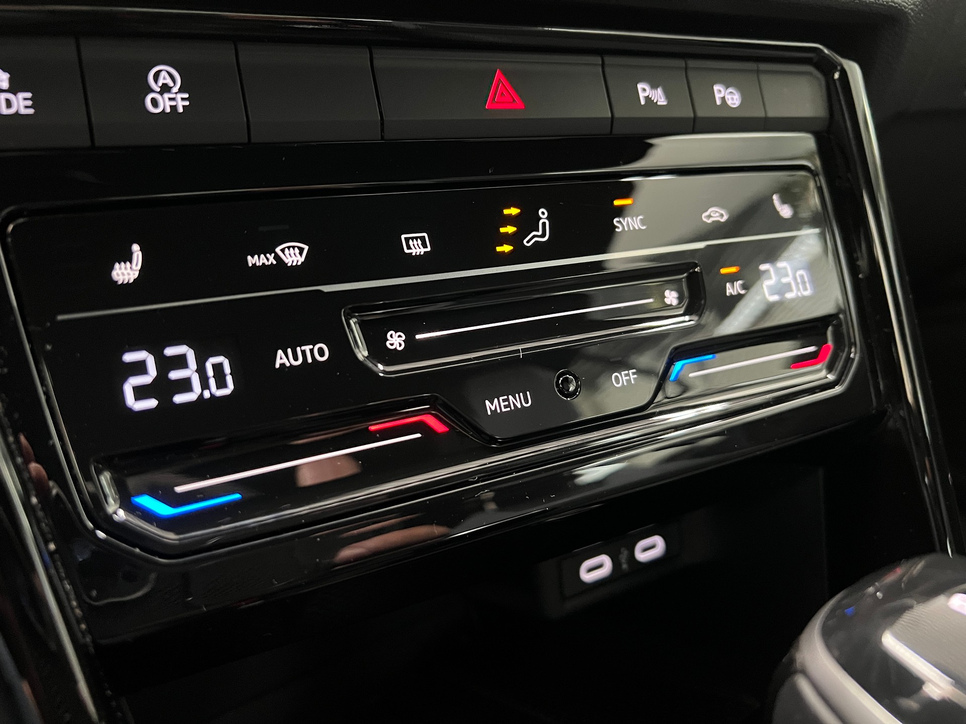 VW T-Roc Cabriolet 1.5 TSI EVO R-Line DSG-image-18