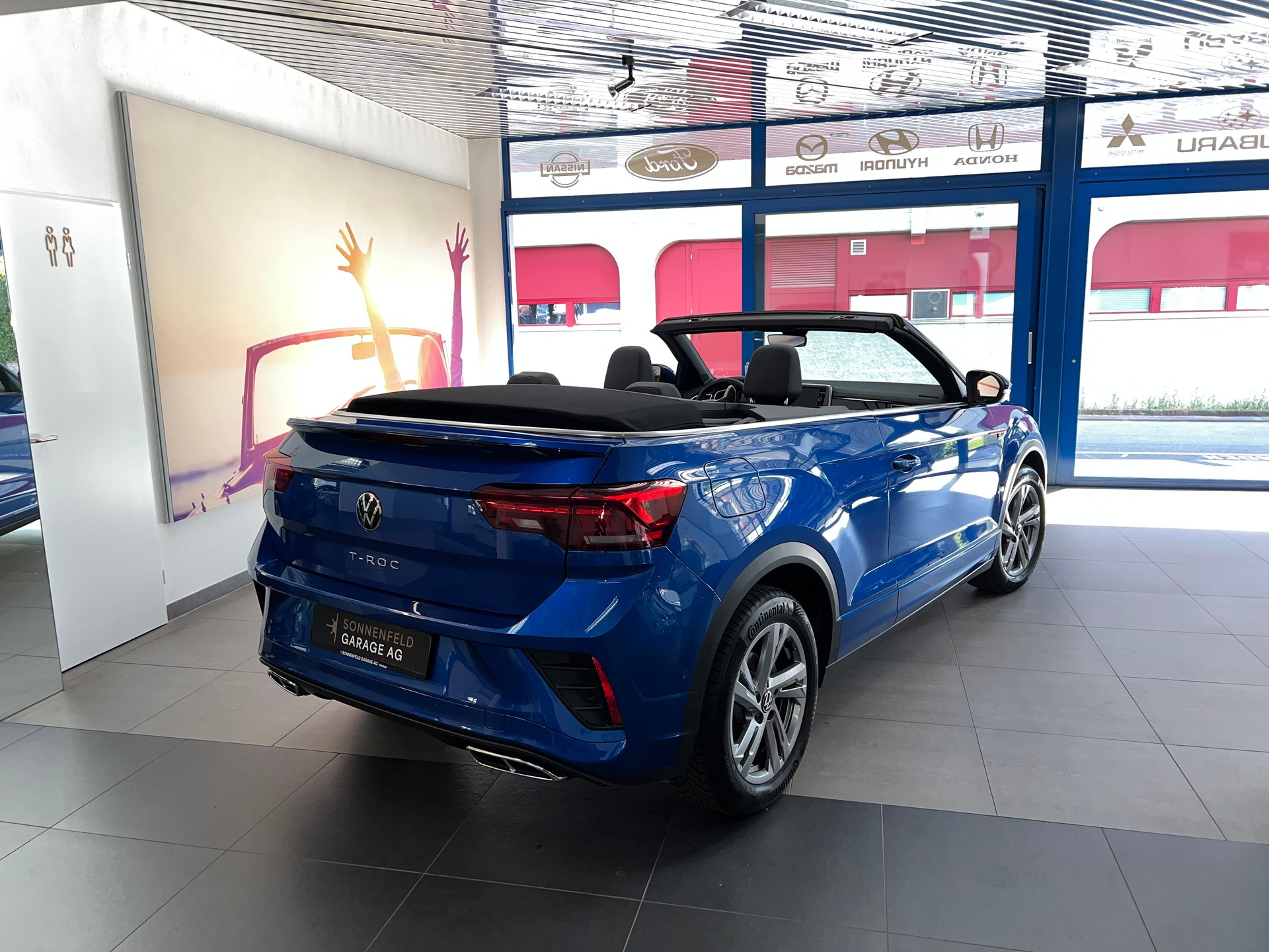 VW T-Roc Cabriolet 1.5 TSI EVO R-Line DSG-image-3