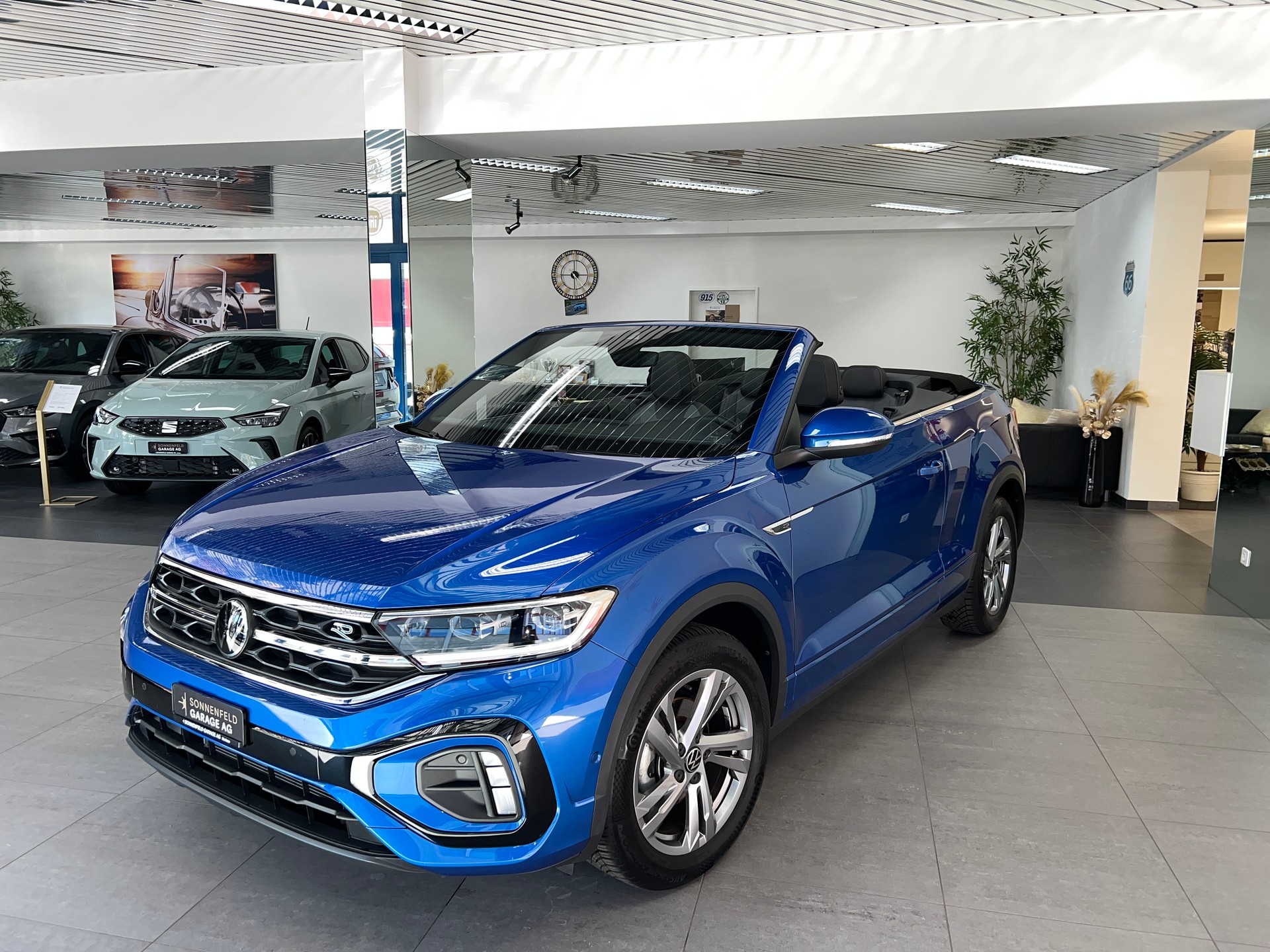 VW T-Roc Cabriolet 1.5 TSI EVO R-Line DSG-image-2