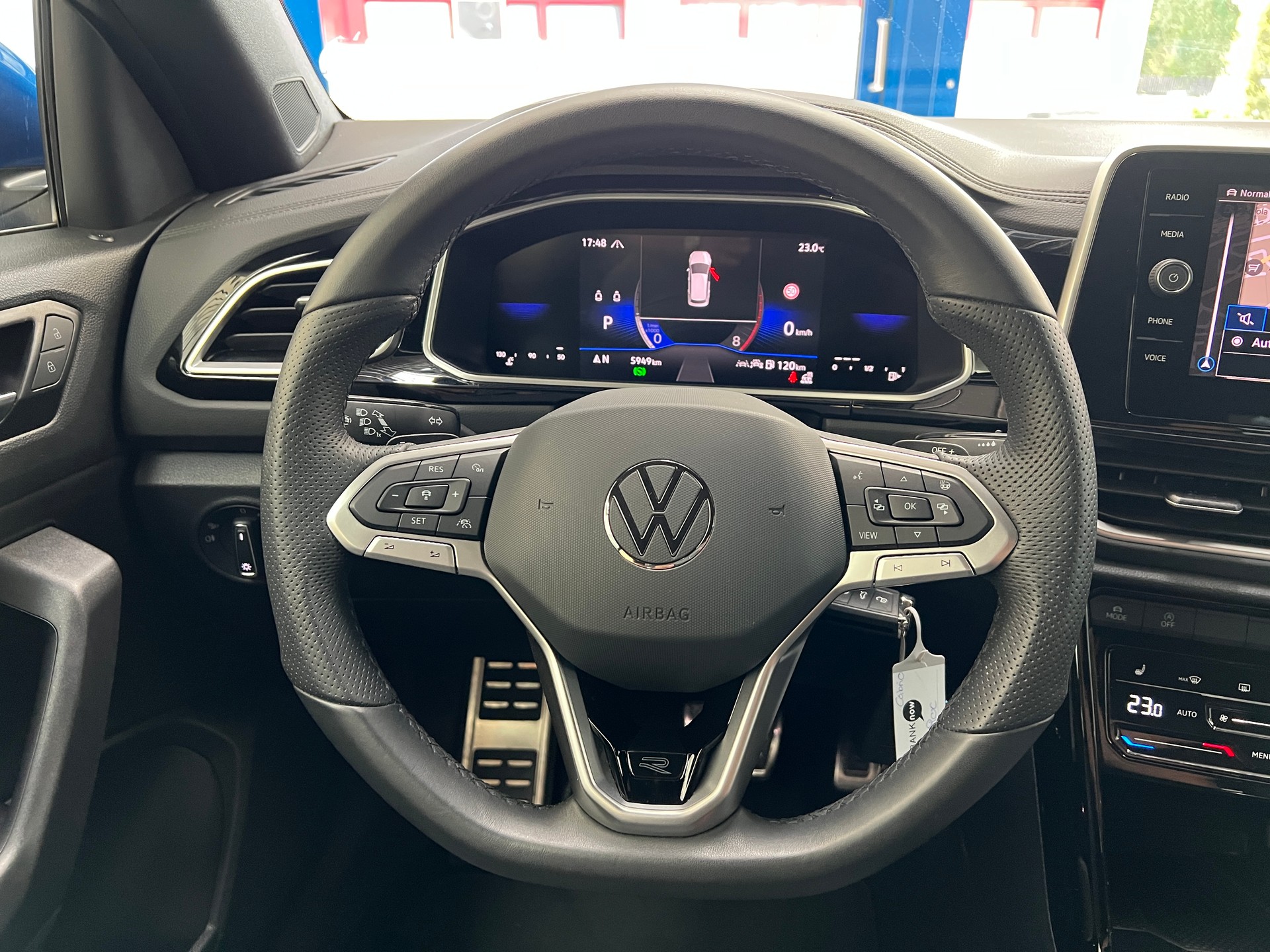 VW T-Roc Cabriolet 1.5 TSI EVO R-Line DSG-image-10