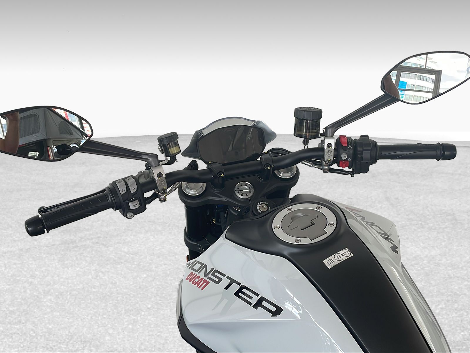 DUCATI 937 Monster + ABS-image-7