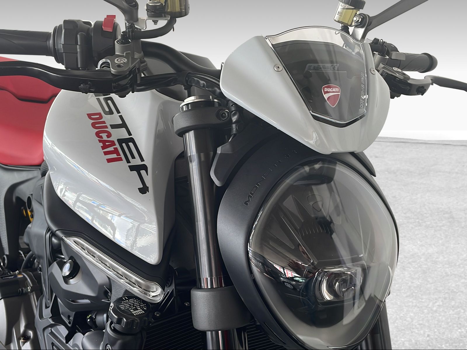 DUCATI 937 Monster + ABS-image-5
