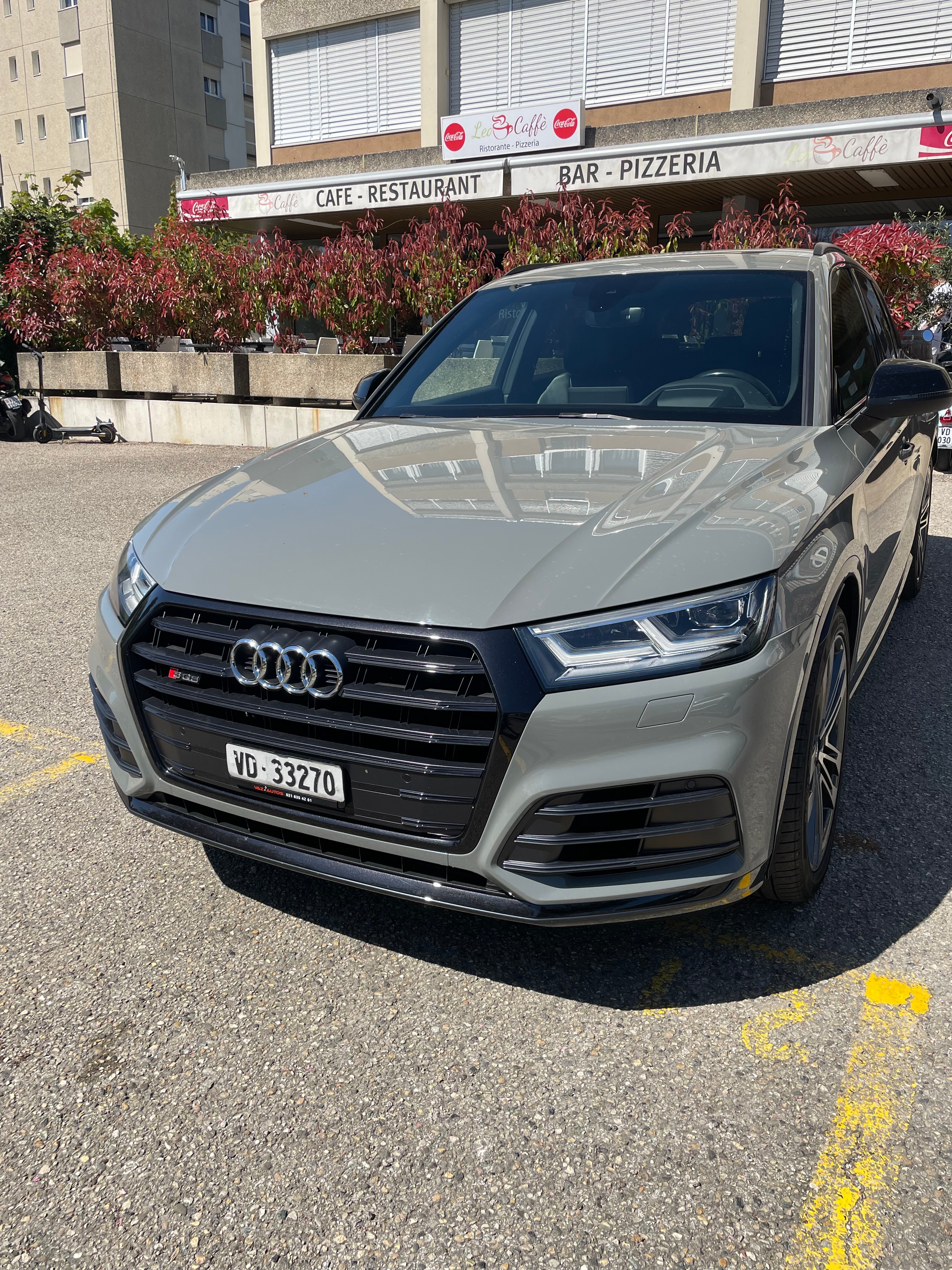 Car photo