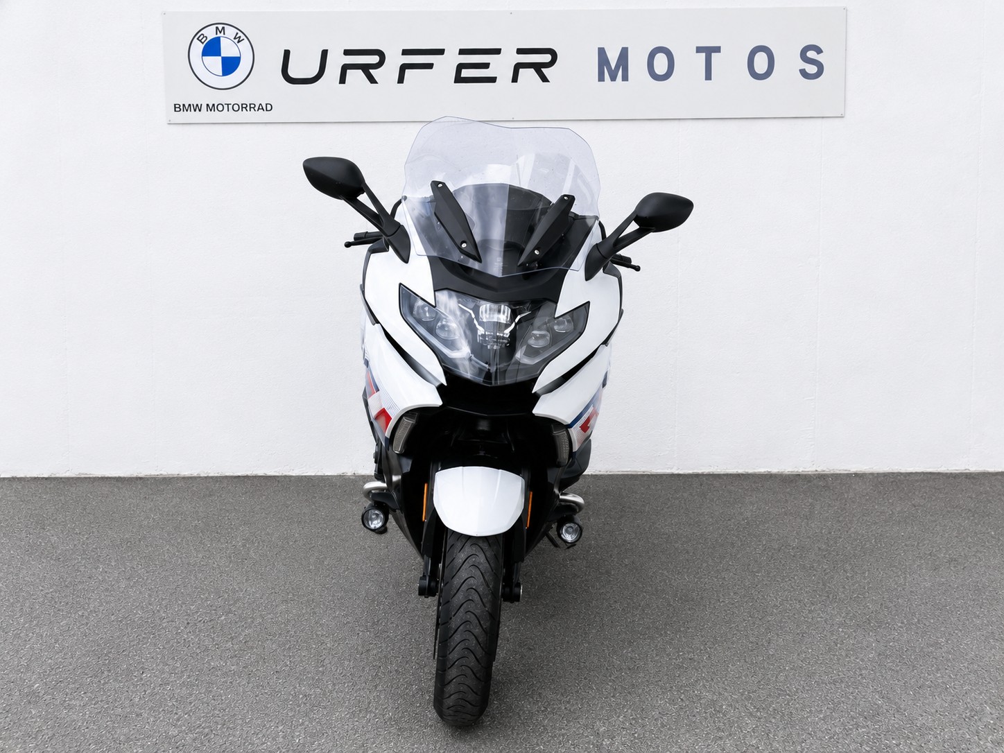 BMW K 1600 GT-showroom-element-2