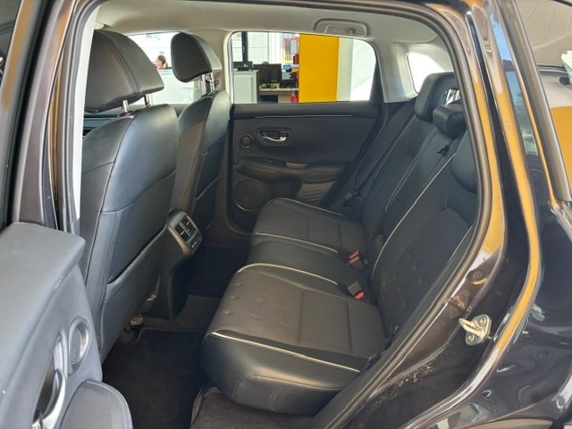 HONDA ZR-V 2.0i MMD Hybrid Advance Automatic-image-12