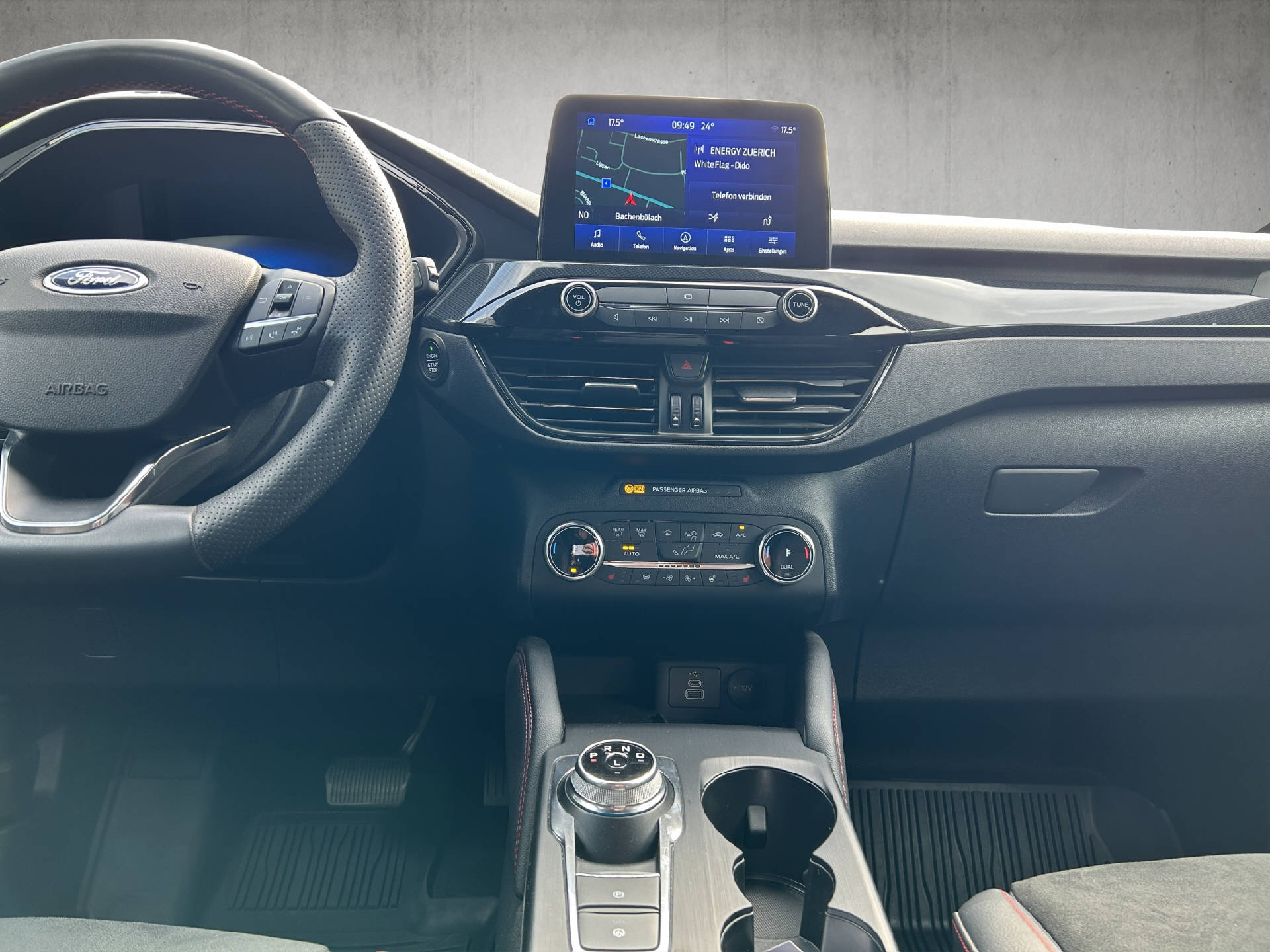 FORD Kuga 2.5 Plug-in Hybrid ST-Line X-image-15