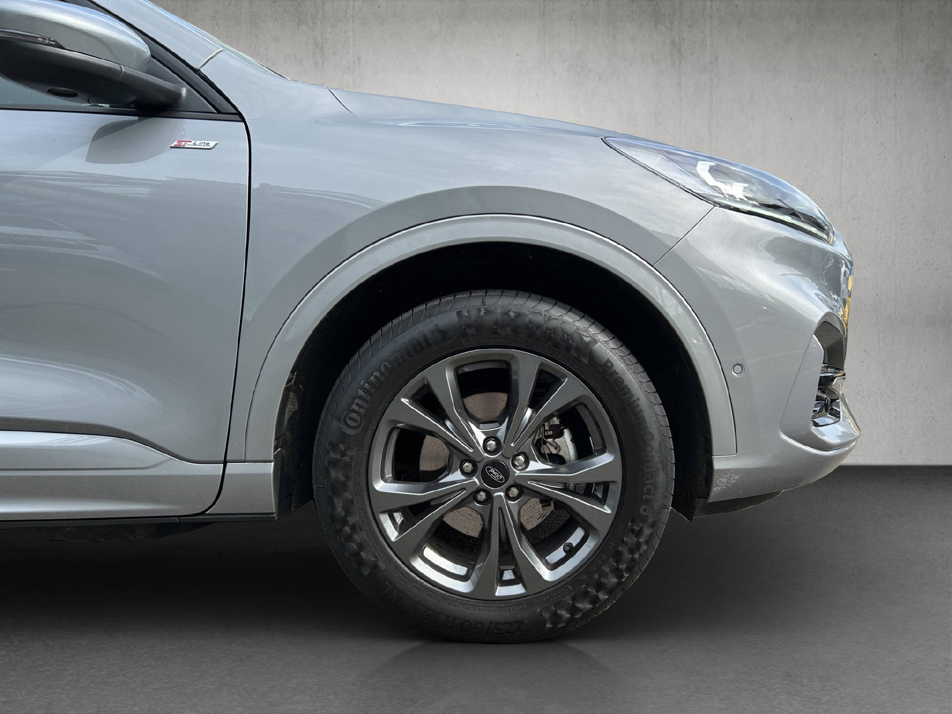 FORD Kuga 2.5 Plug-in Hybrid ST-Line X-image-23