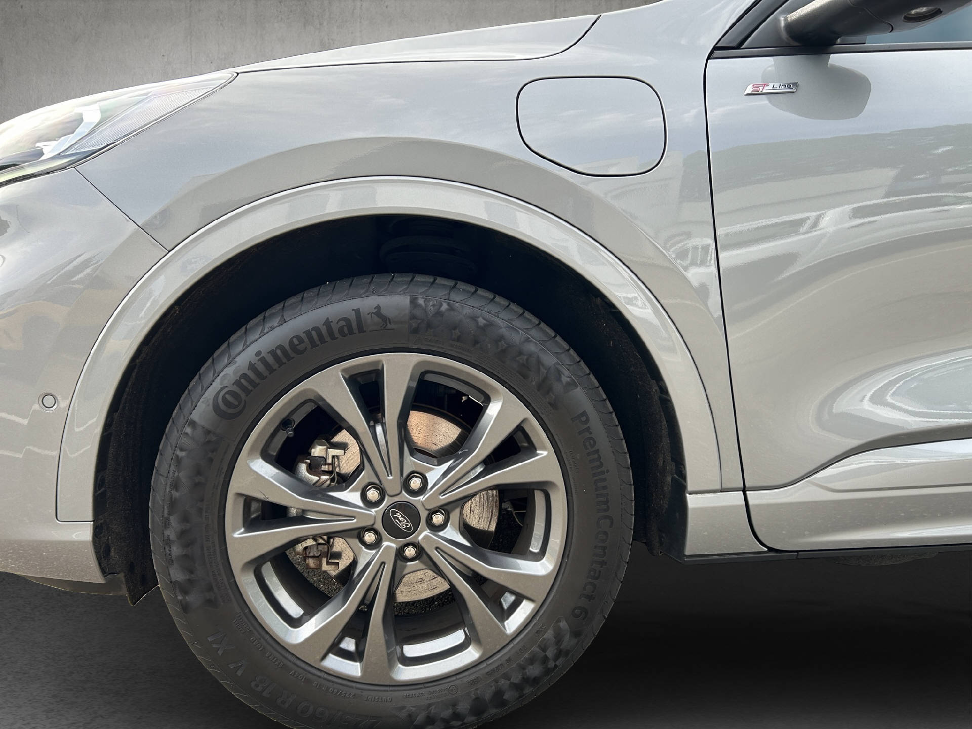 FORD Kuga 2.5 Plug-in Hybrid ST-Line X-image-24