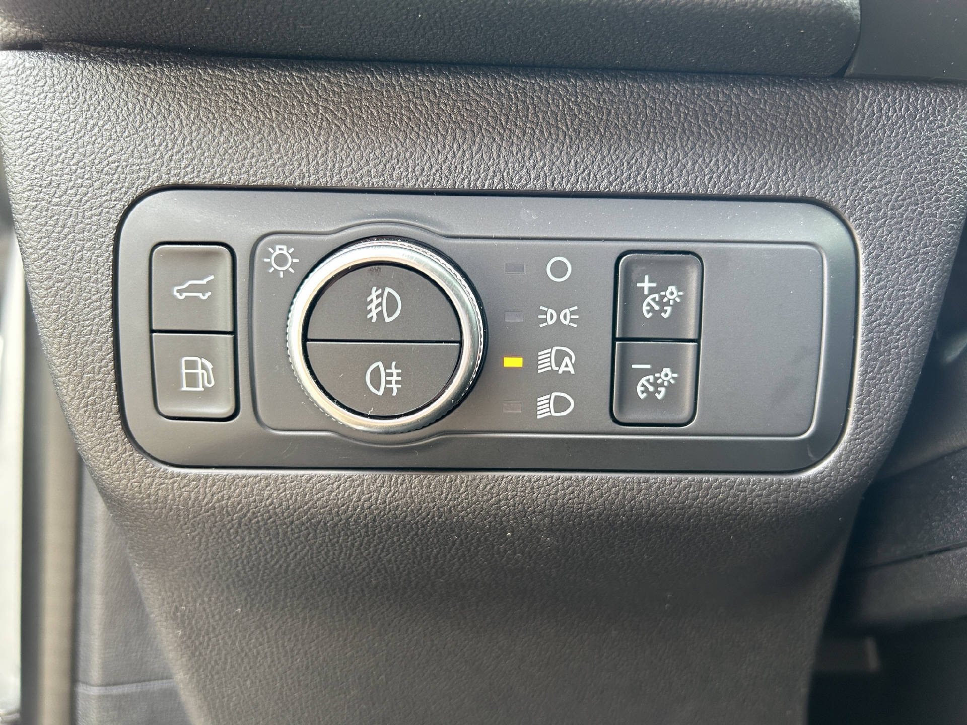 FORD Kuga 2.5 Plug-in Hybrid ST-Line X-image-28