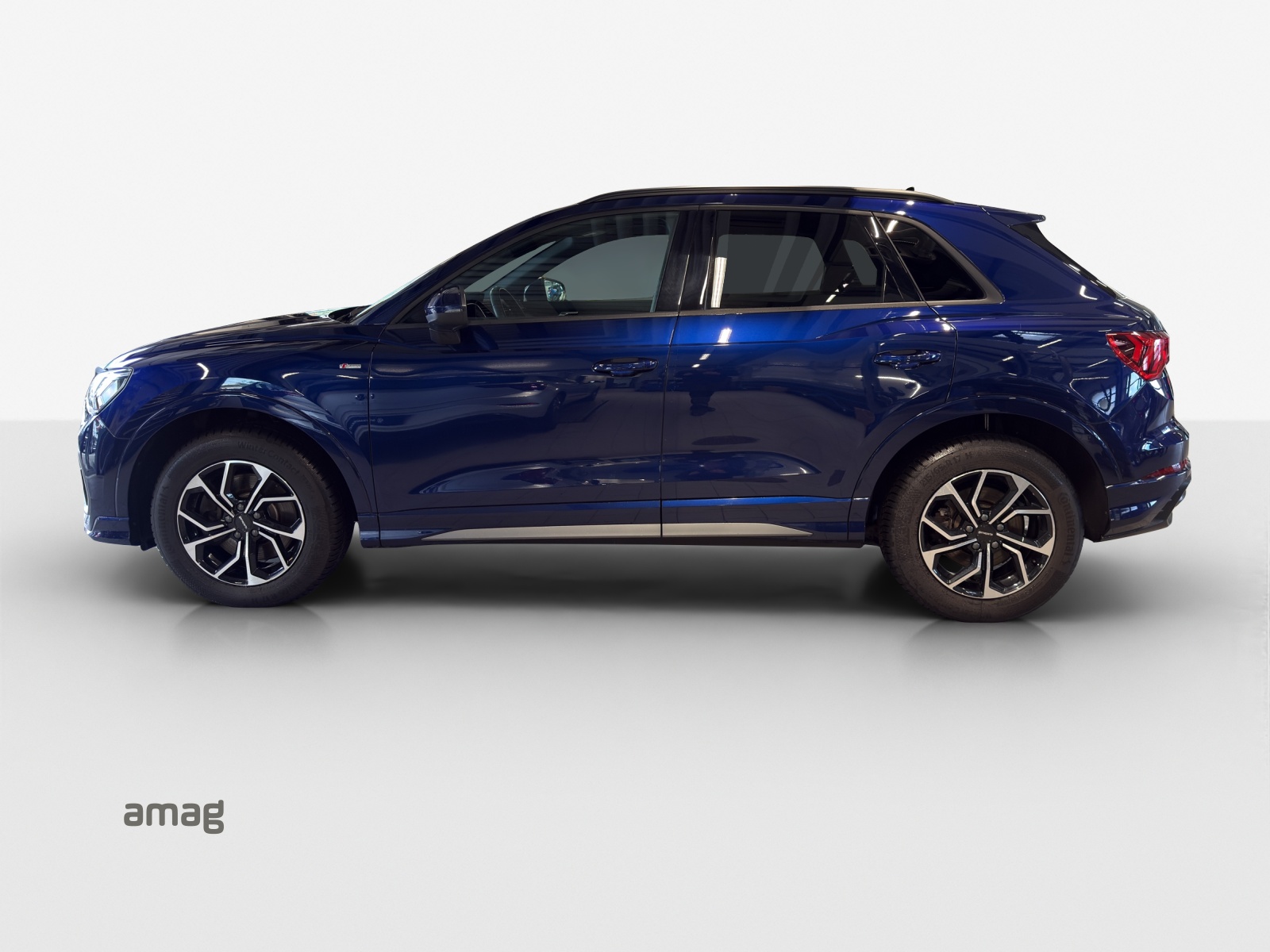 AUDI Q3 40 TFSI S line quattro S-tronic-showroom-element-1