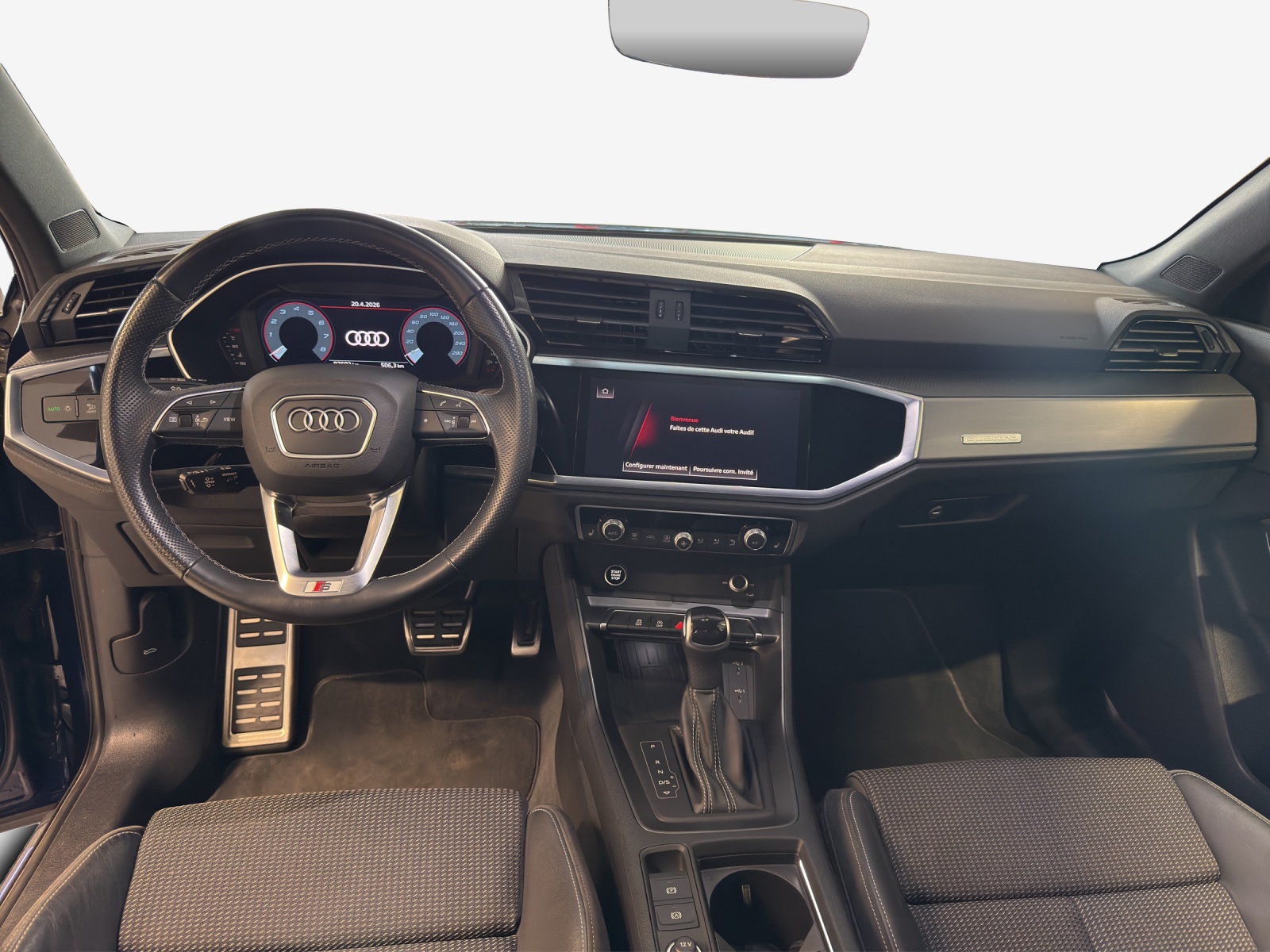 AUDI Q3 40 TFSI S line quattro S-tronic-image-8