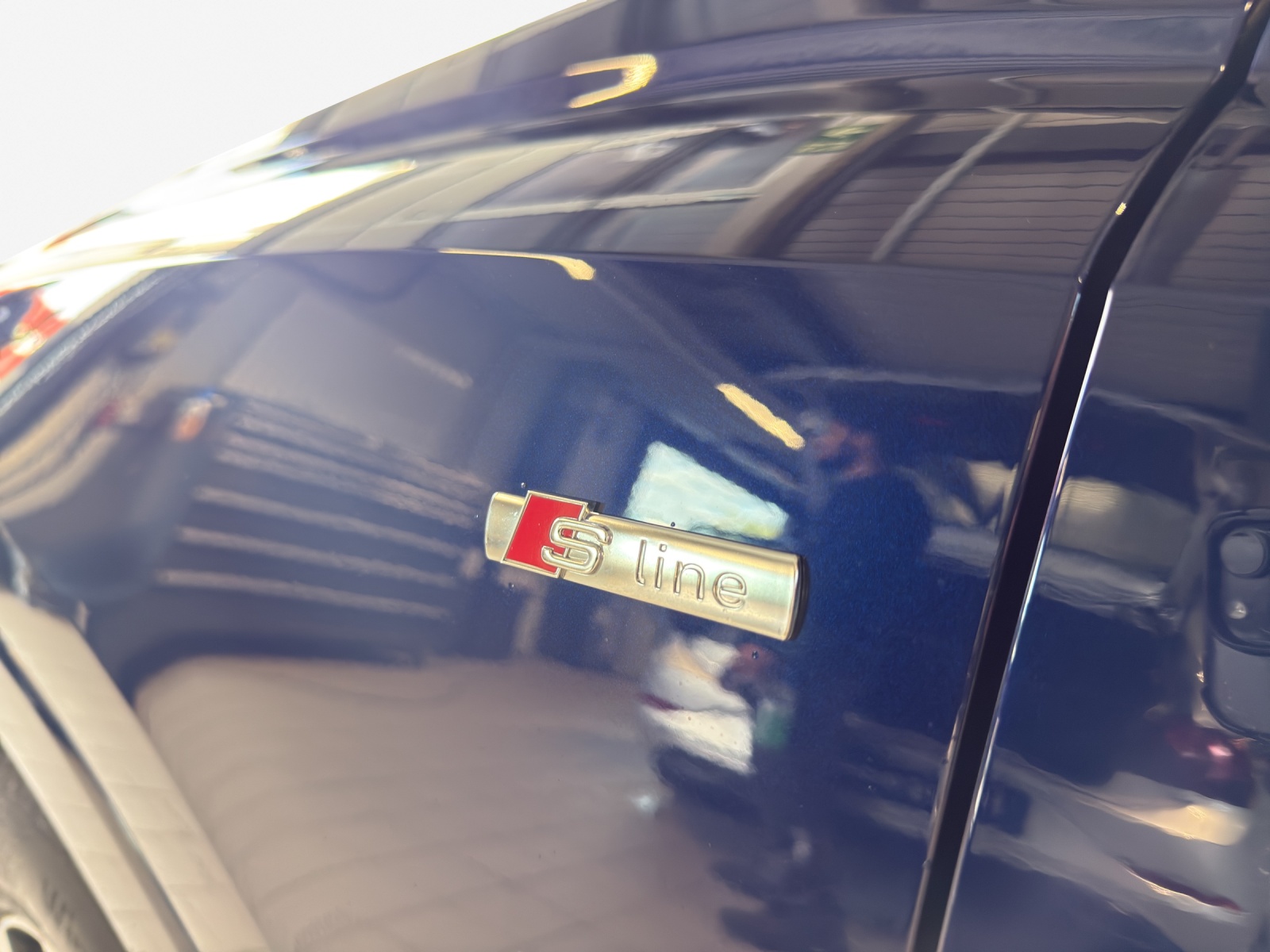 AUDI Q3 40 TFSI S line quattro S-tronic-image-13