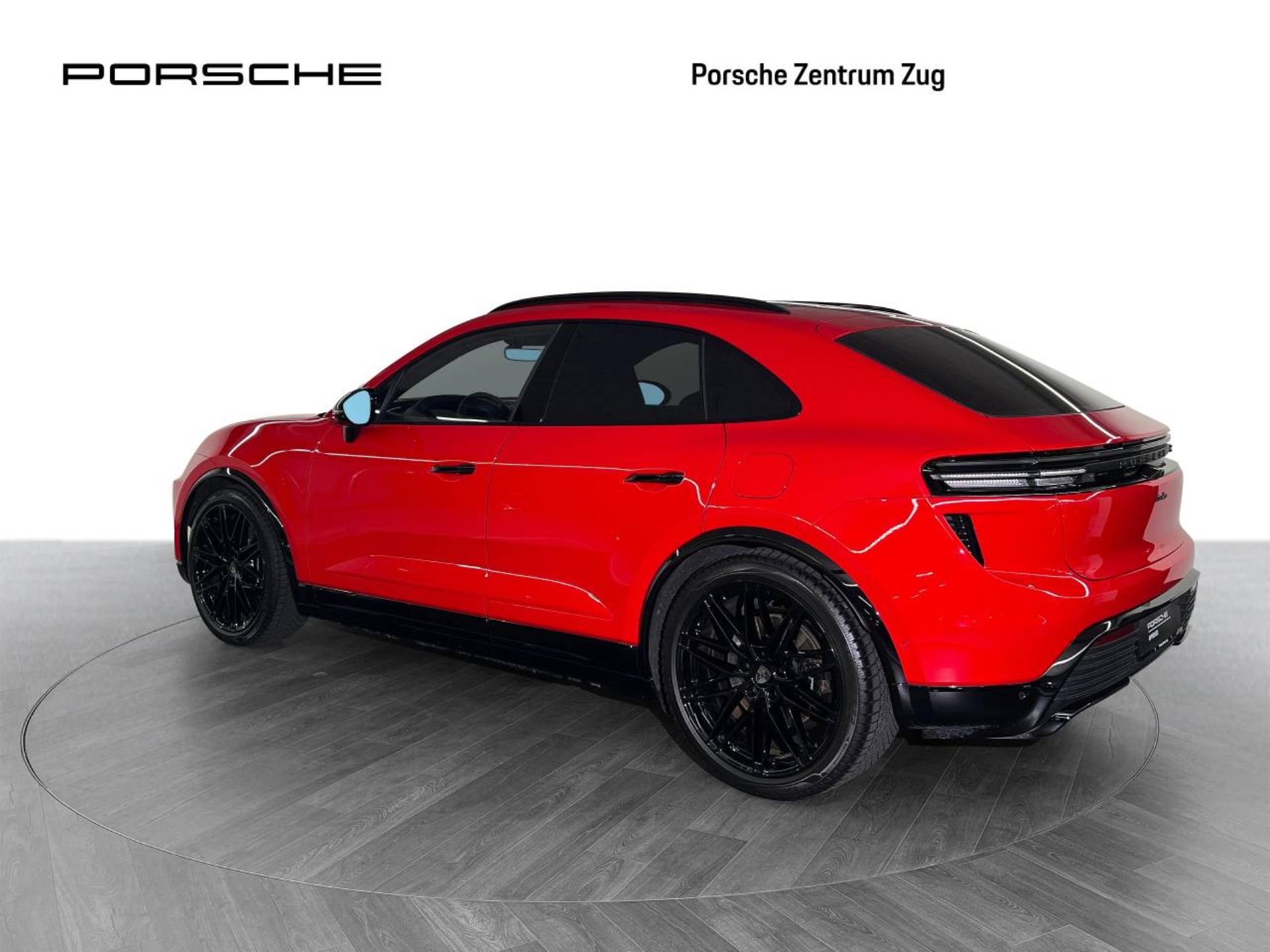 PORSCHE Macan Turbo-showroom-element-2