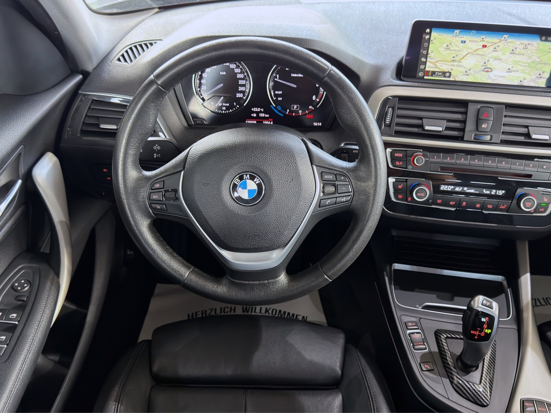 BMW 120d xDrive Steptronic-image-12