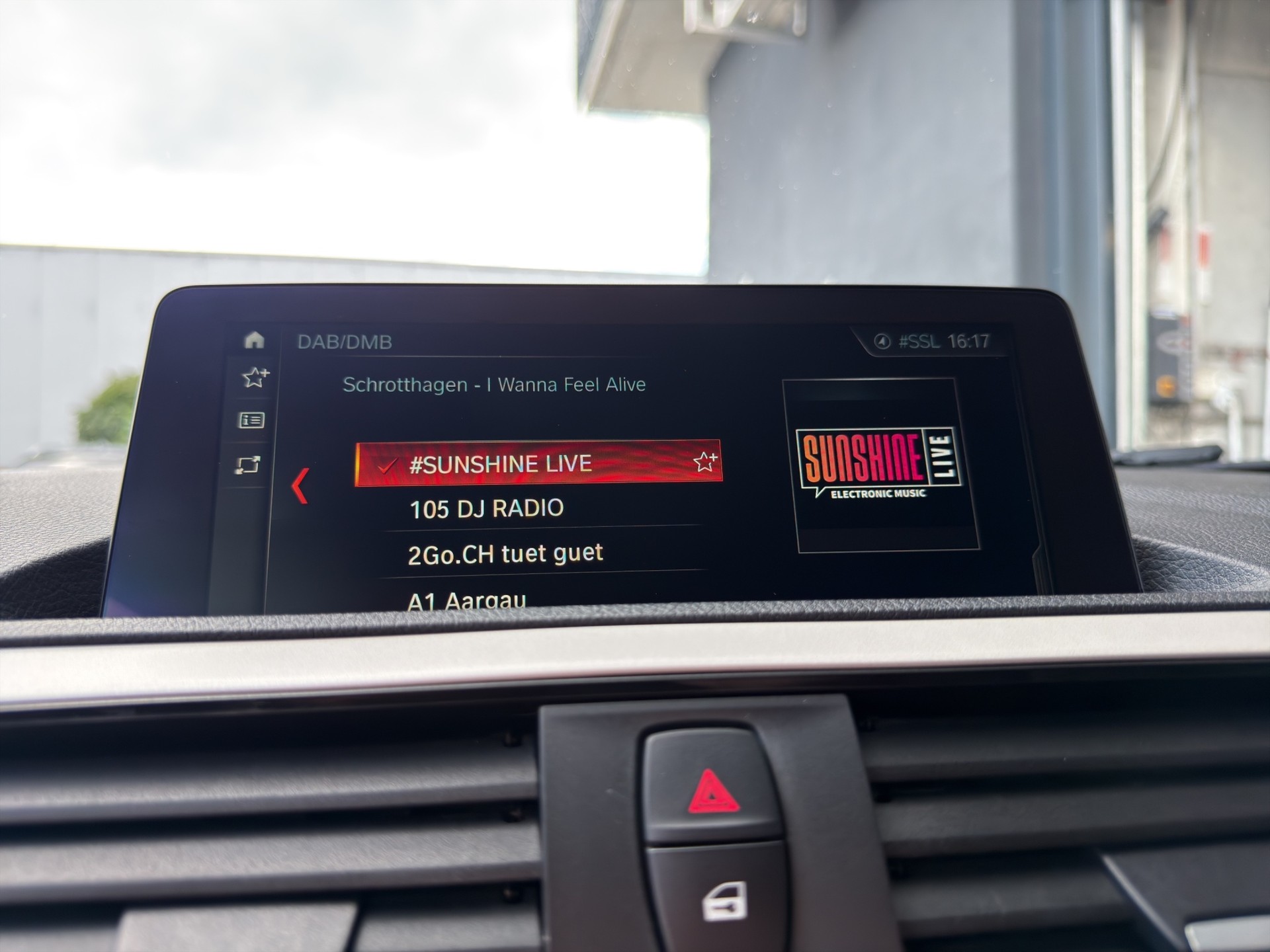 BMW 120d xDrive Steptronic-image-16