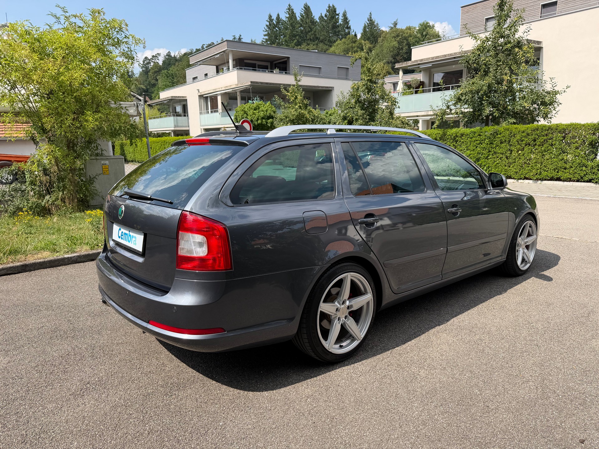 SKODA Octavia Combi 2.0 TSI RS DSG-image-6