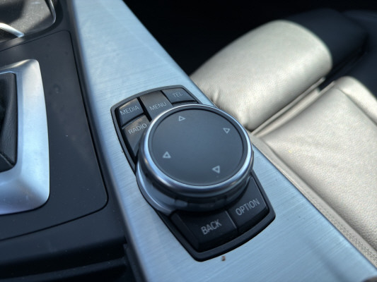 BMW 320d xDrive TouringMSport-image-10