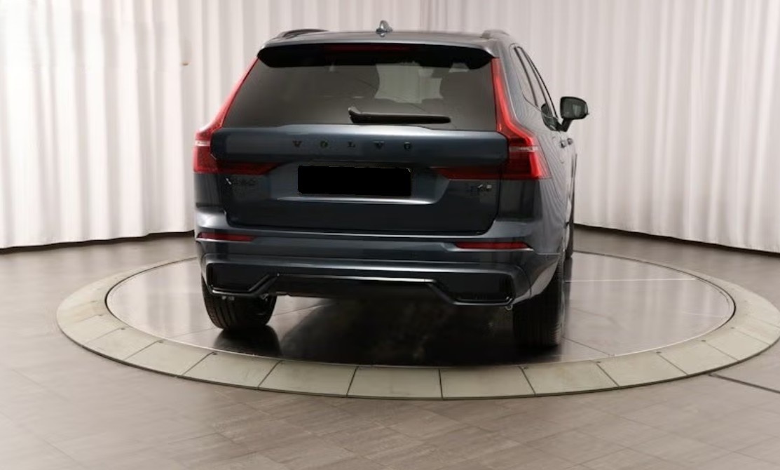 VOLVO XC60 T6 eAWD PluginHybrid Plus Dark Geartronic-image-3