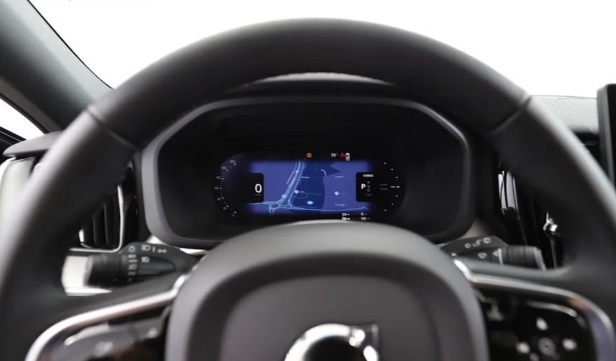 VOLVO XC60 T6 eAWD PluginHybrid Plus Dark Geartronic-image-11