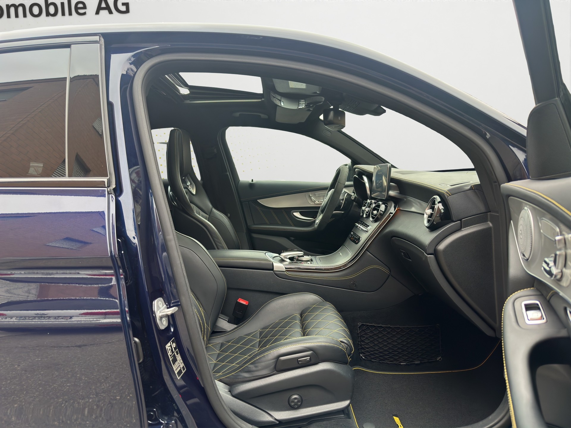 MERCEDES-BENZ GLC Coupé 63S AMG Edition 1 (CH) Performance Carbon INDIVIDUAL-image-17