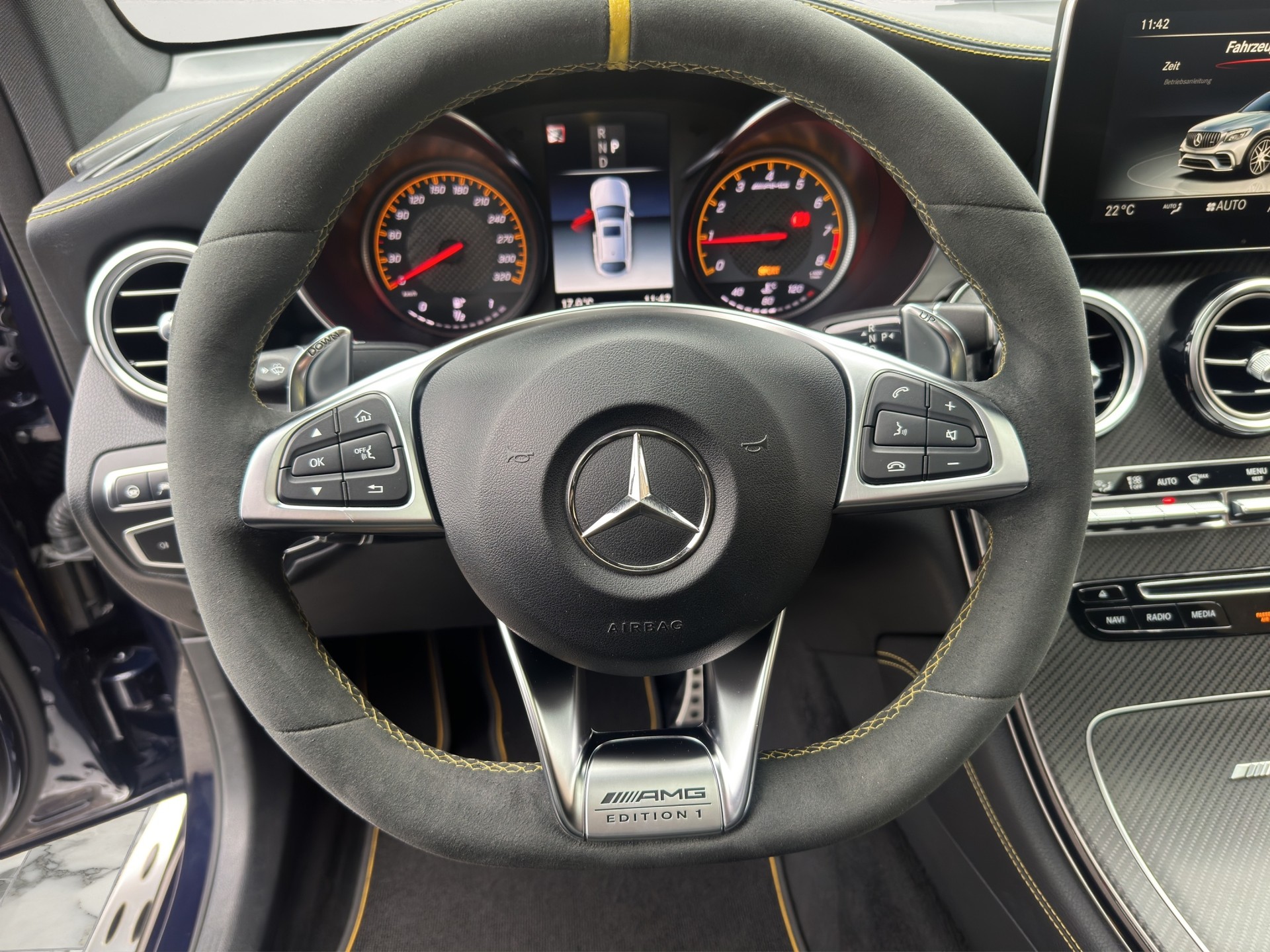 MERCEDES-BENZ GLC Coupé 63S AMG Edition 1 (CH) Performance Carbon INDIVIDUAL-image-21