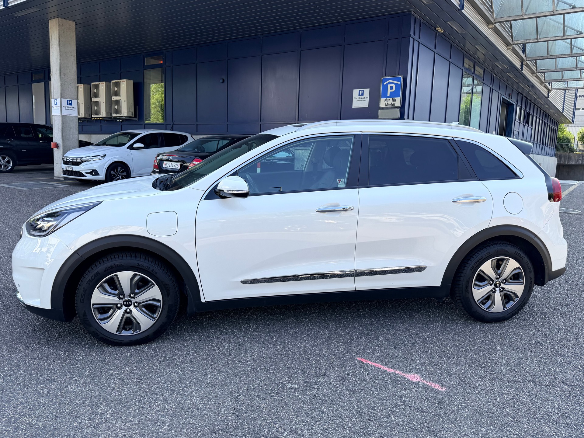 KIA Niro 1.6GDi Plug-in Hybrid DCT-image-5
