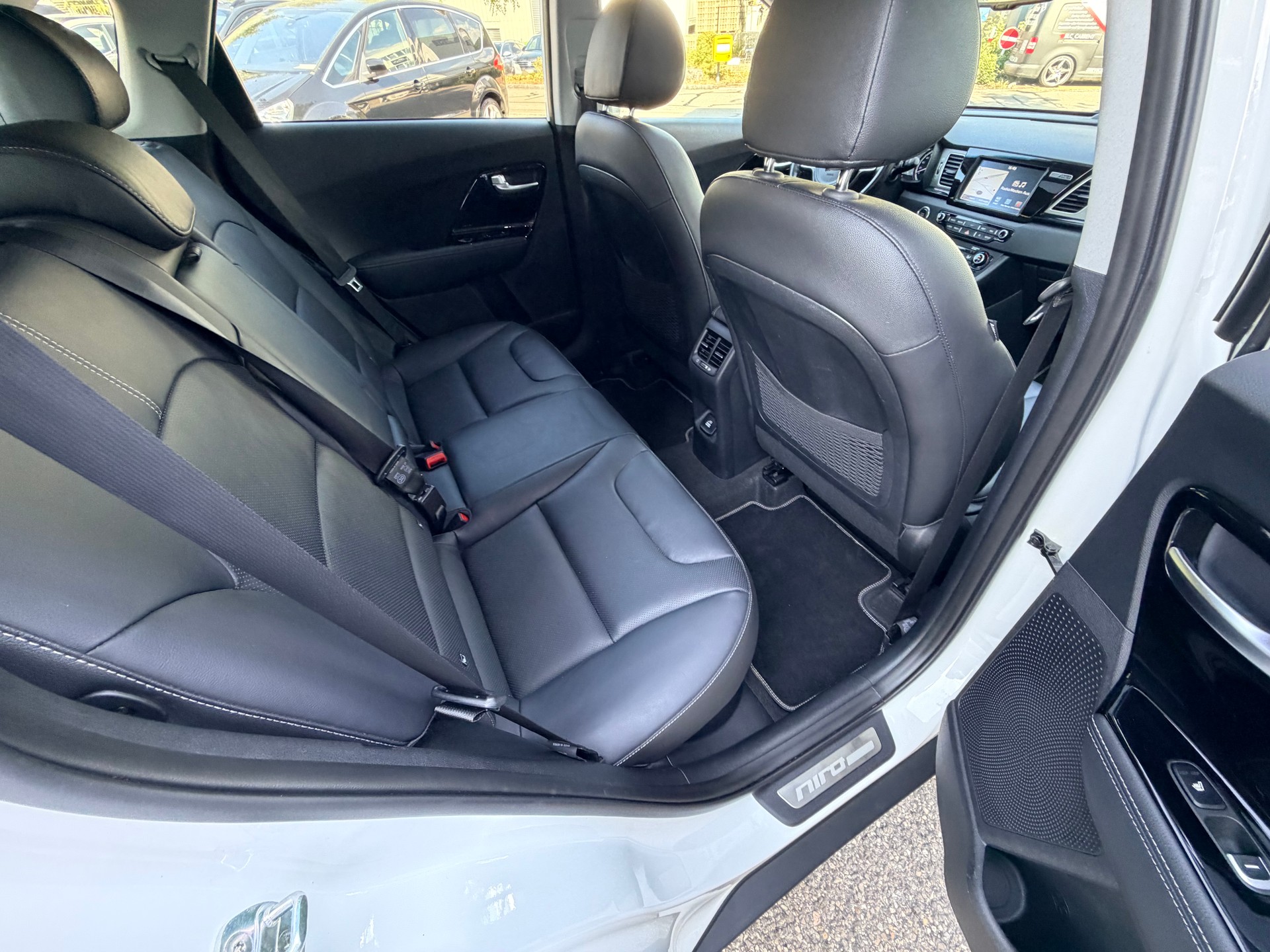 KIA Niro 1.6GDi Plug-in Hybrid DCT-image-12