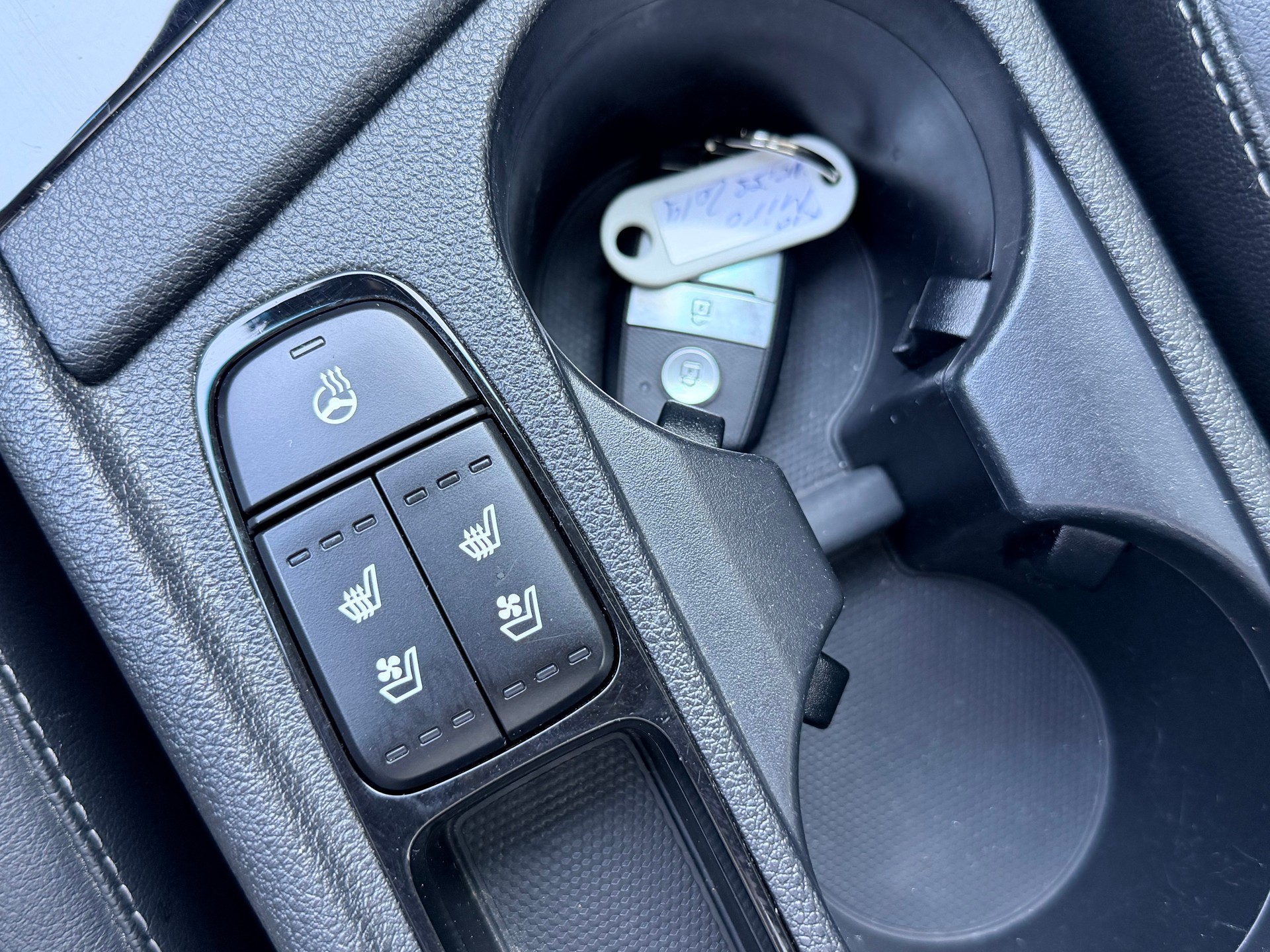 KIA Niro 1.6GDi Plug-in Hybrid DCT-image-17